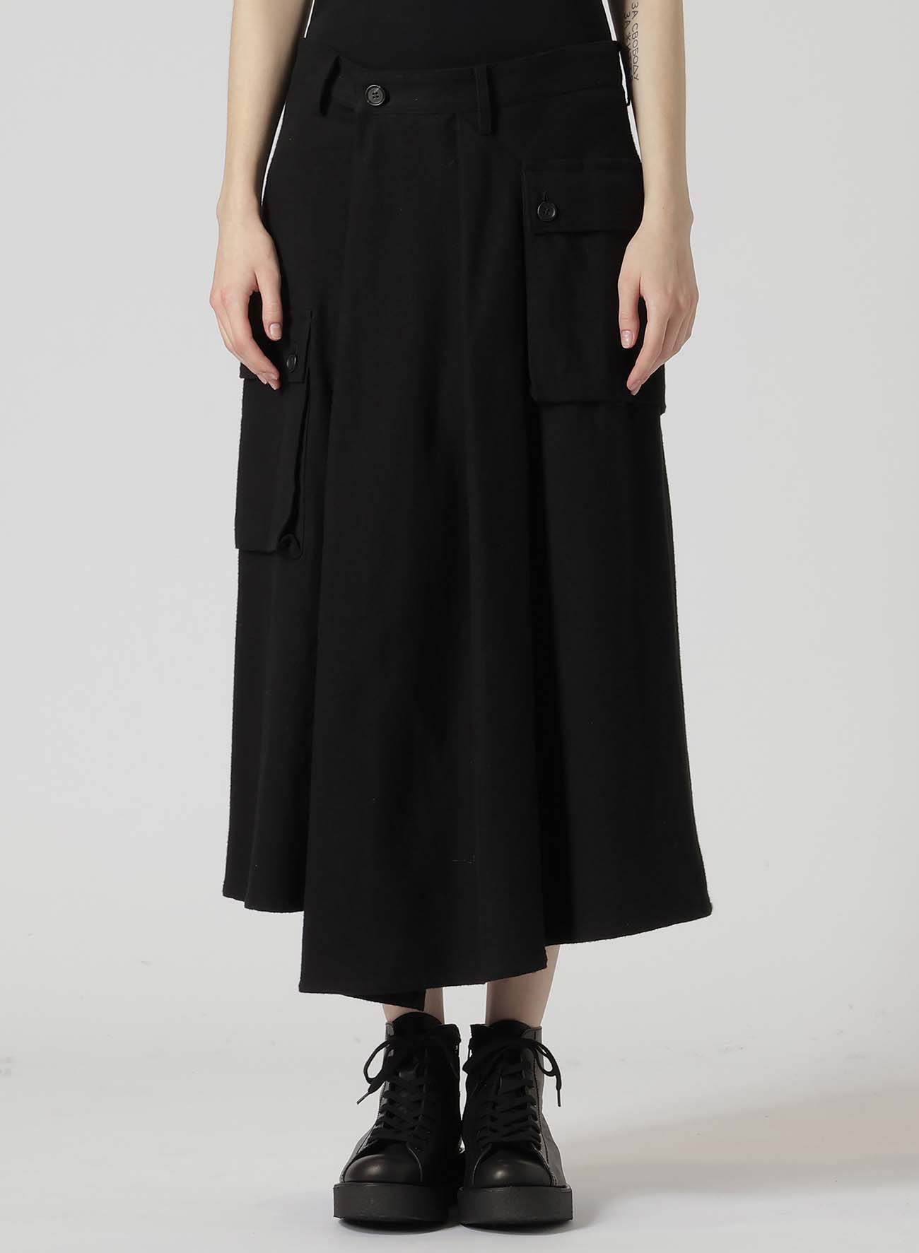 COTTON TWILL R-WIDE TUCK CARGO SKIRT