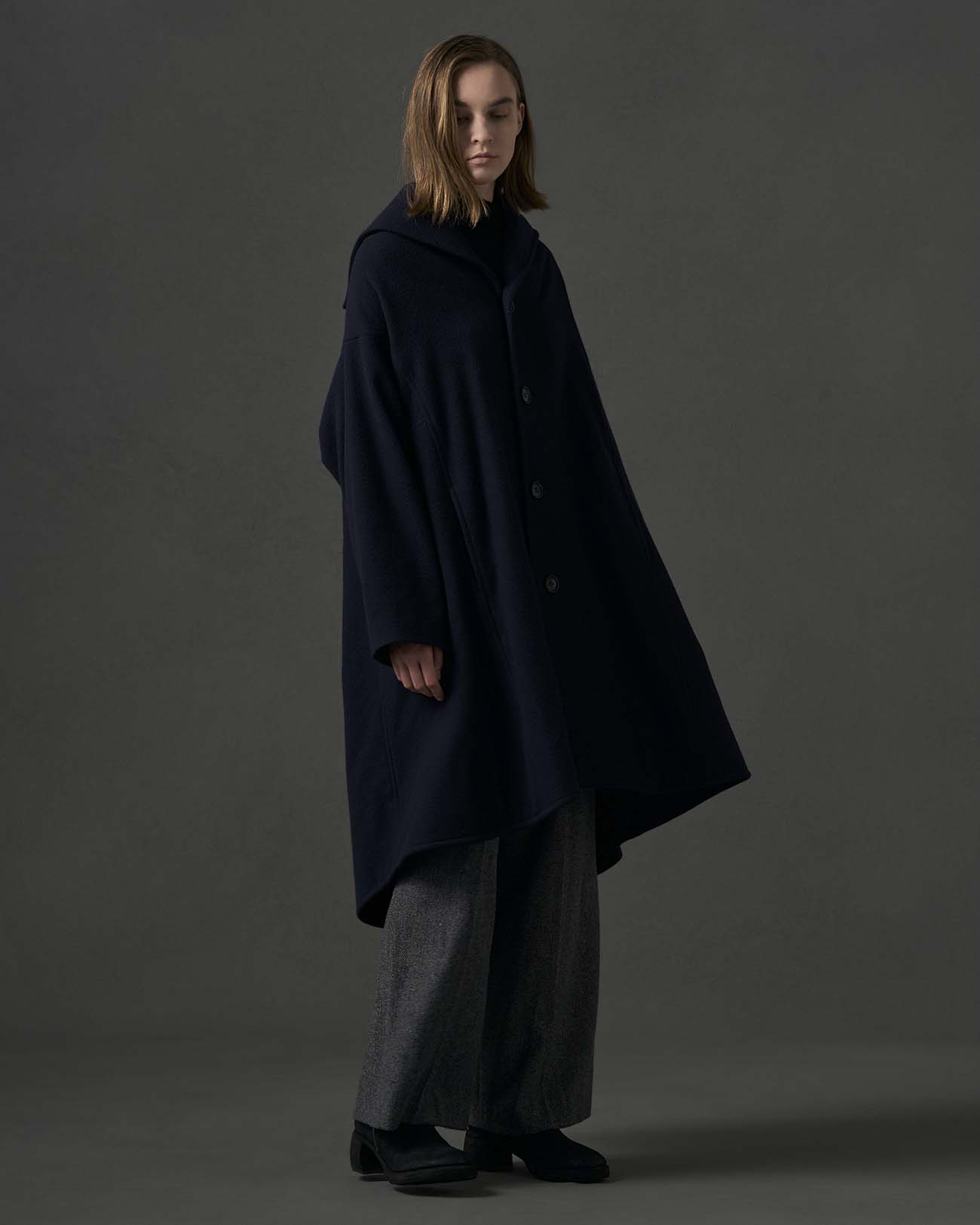 AIRY MOSSER B COLLAR FLARE COAT