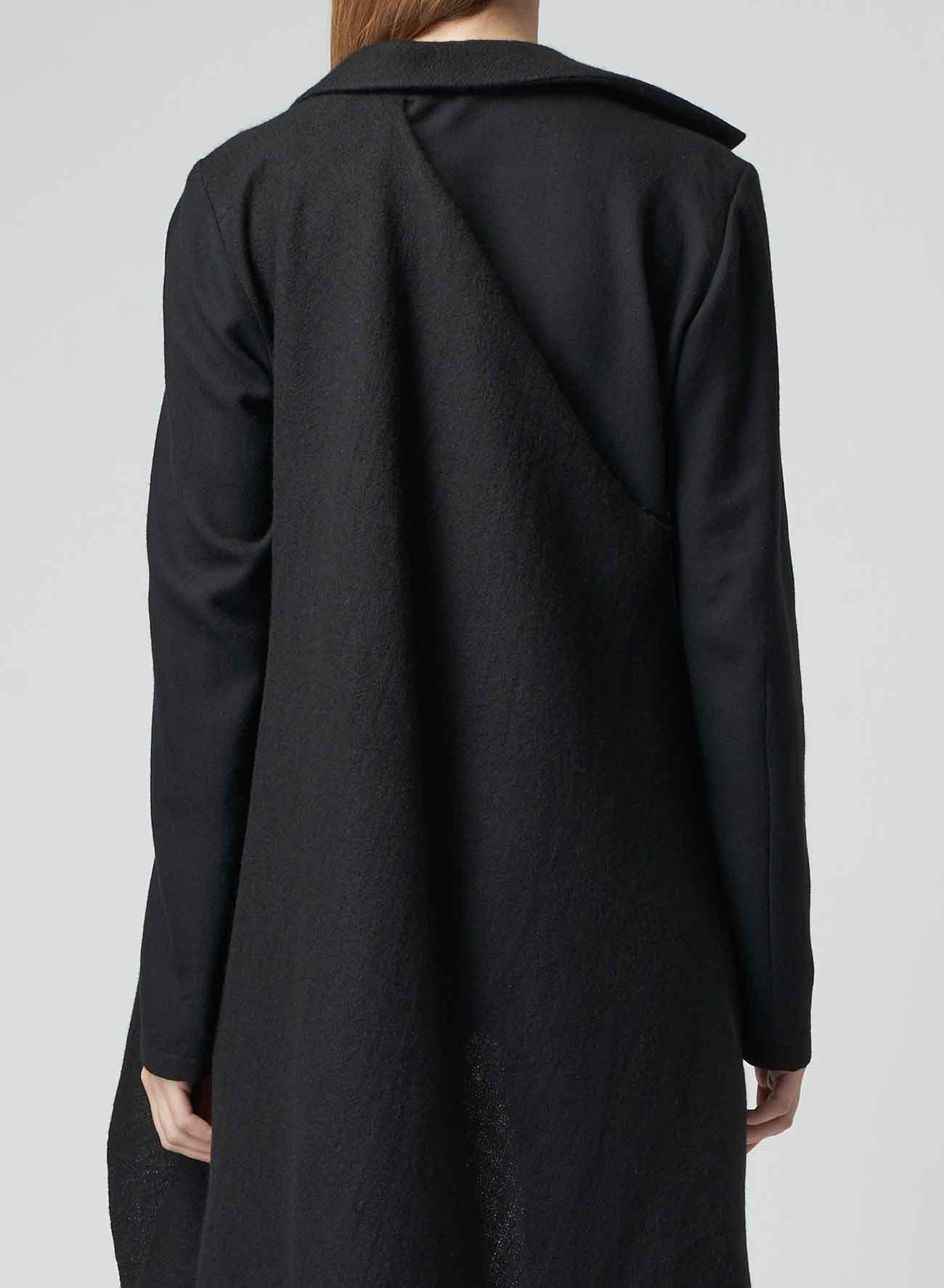 RIGHT-SIDE FLOWING JACKET