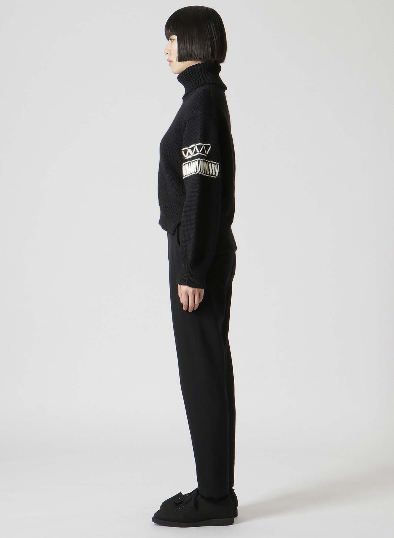 EMBROIDERY PLAIN ST EMBROIDERY TURTLE NECK PO