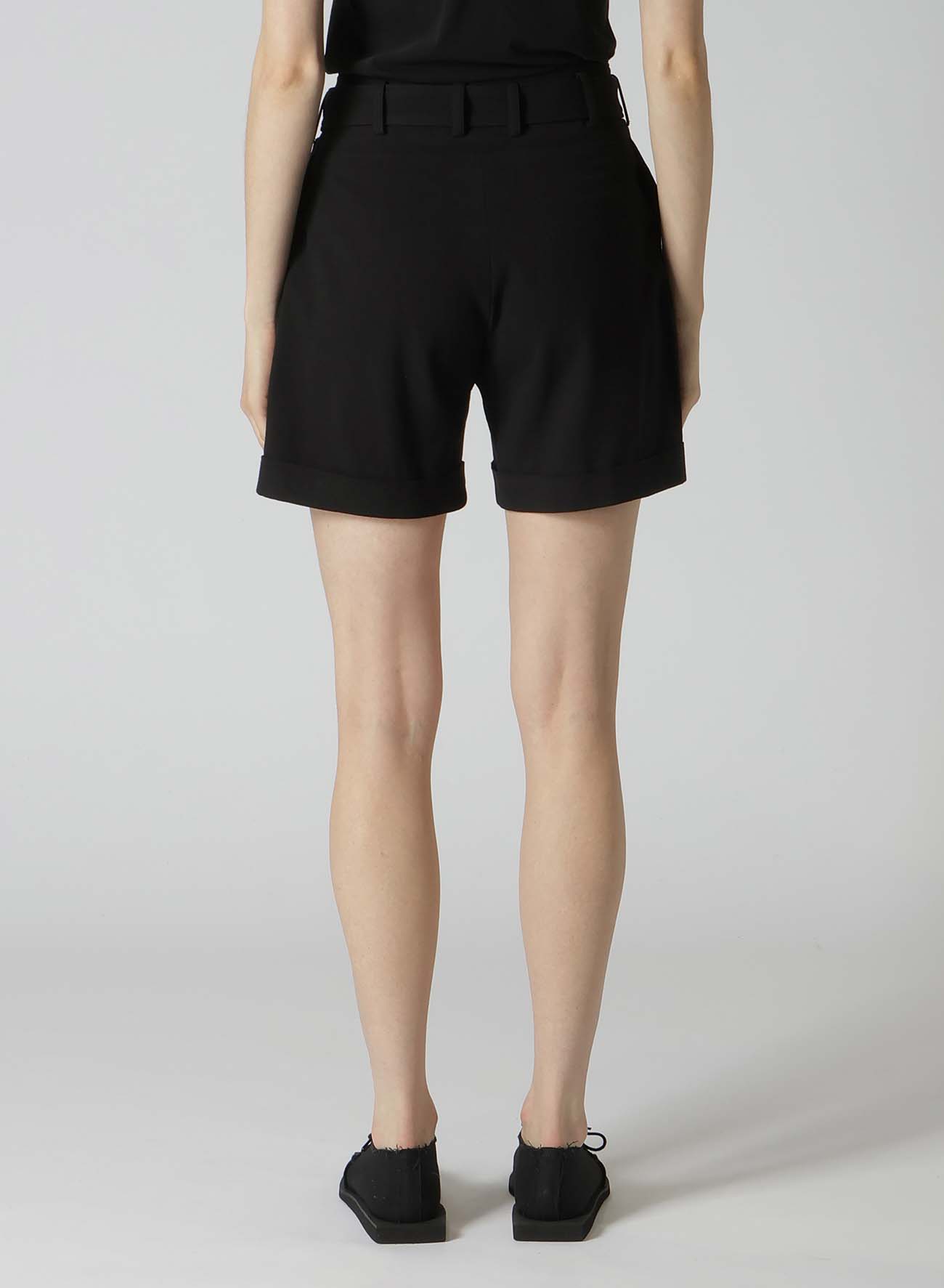 DAMAGED GABARDINE BEELTED SHORT PANTS