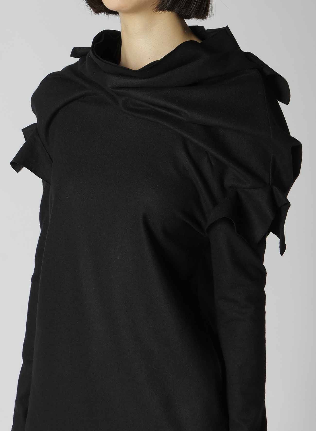 PLAIN WEAVE DRAPE DETAIL HIGH NECK PO