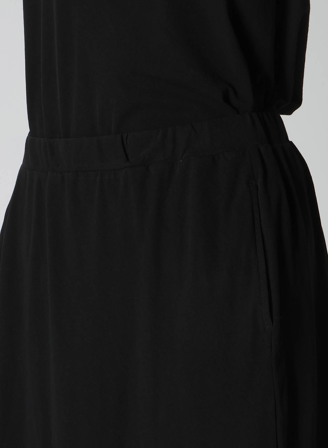 40/-HIGH TWISTED SINGLE JERSEY DRAPED POCKET SKIRT