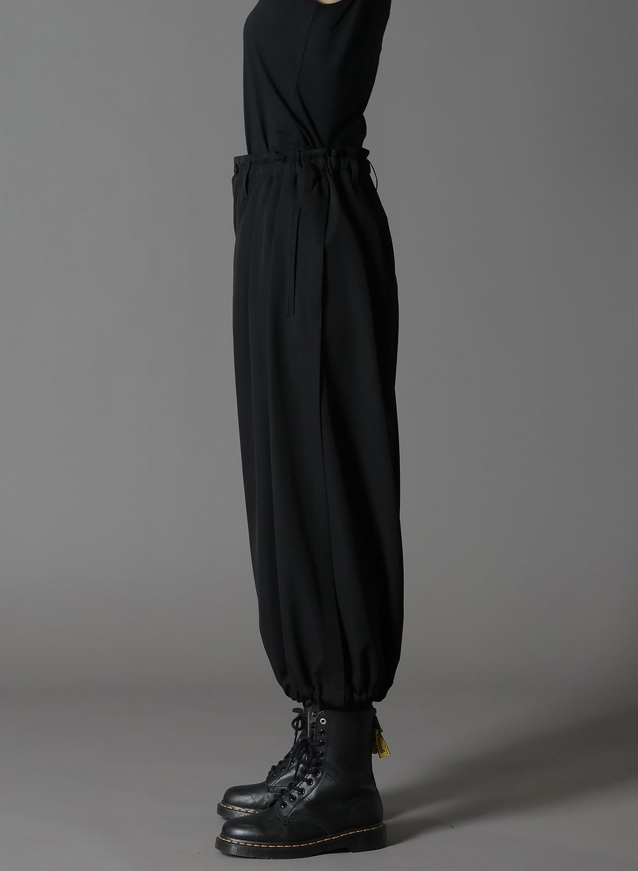 WOOL GABARDINE BALLOON PANTS