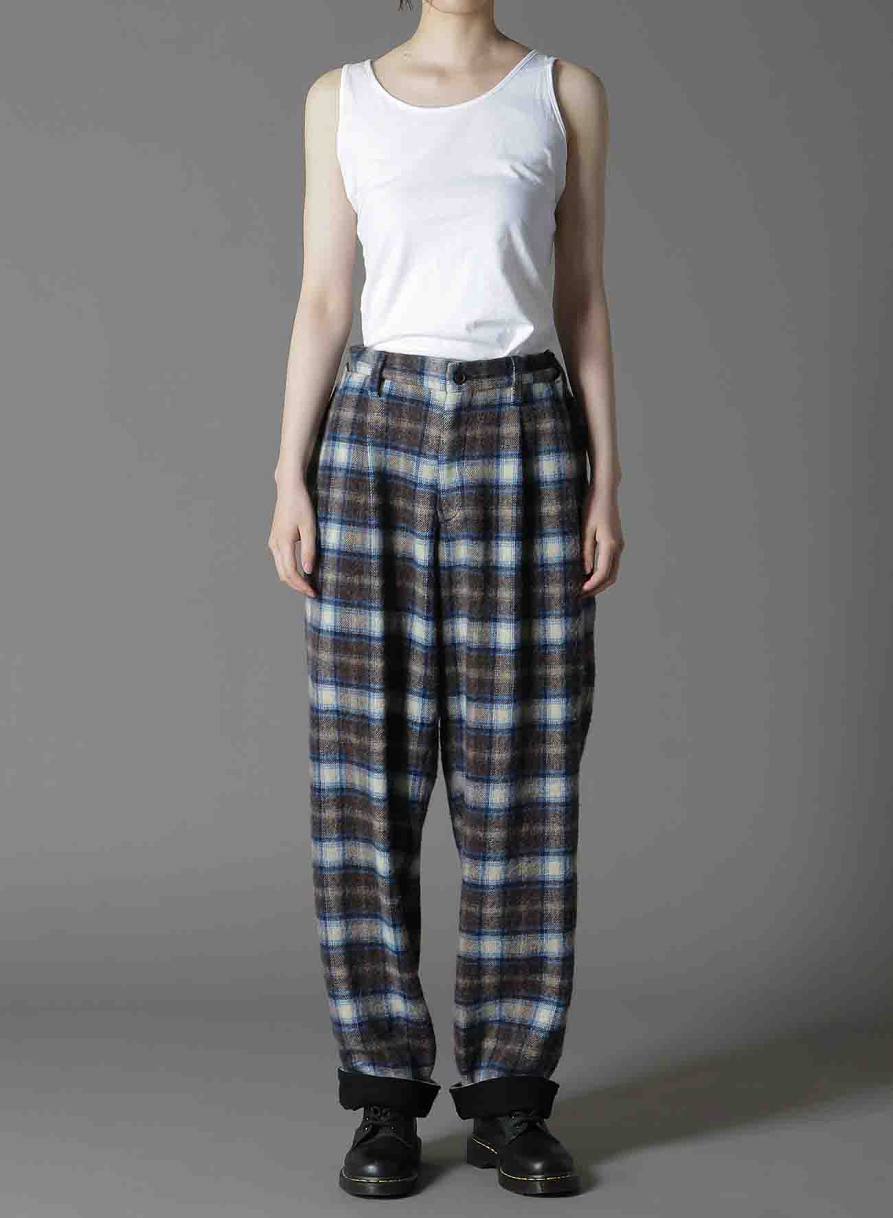 CHECKED SHAGGY WOOL SIDE CUT-OFF PANTS