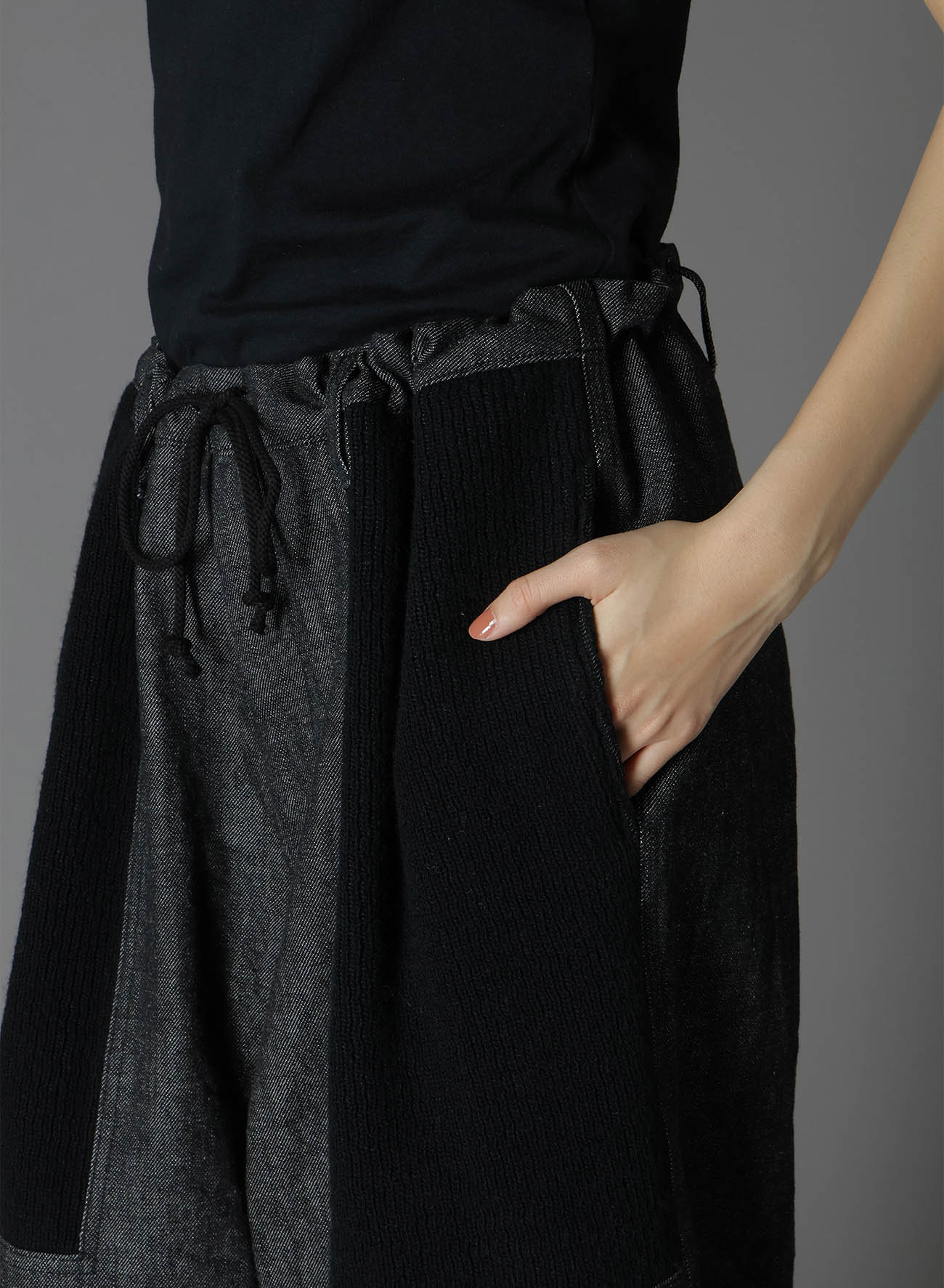 BLACK DENIM +WOOL JERSEY RIB WAIST STRING PANTS