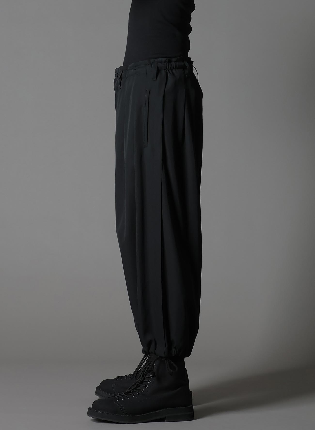 WOOL GABARDINE BALLOON PANTS