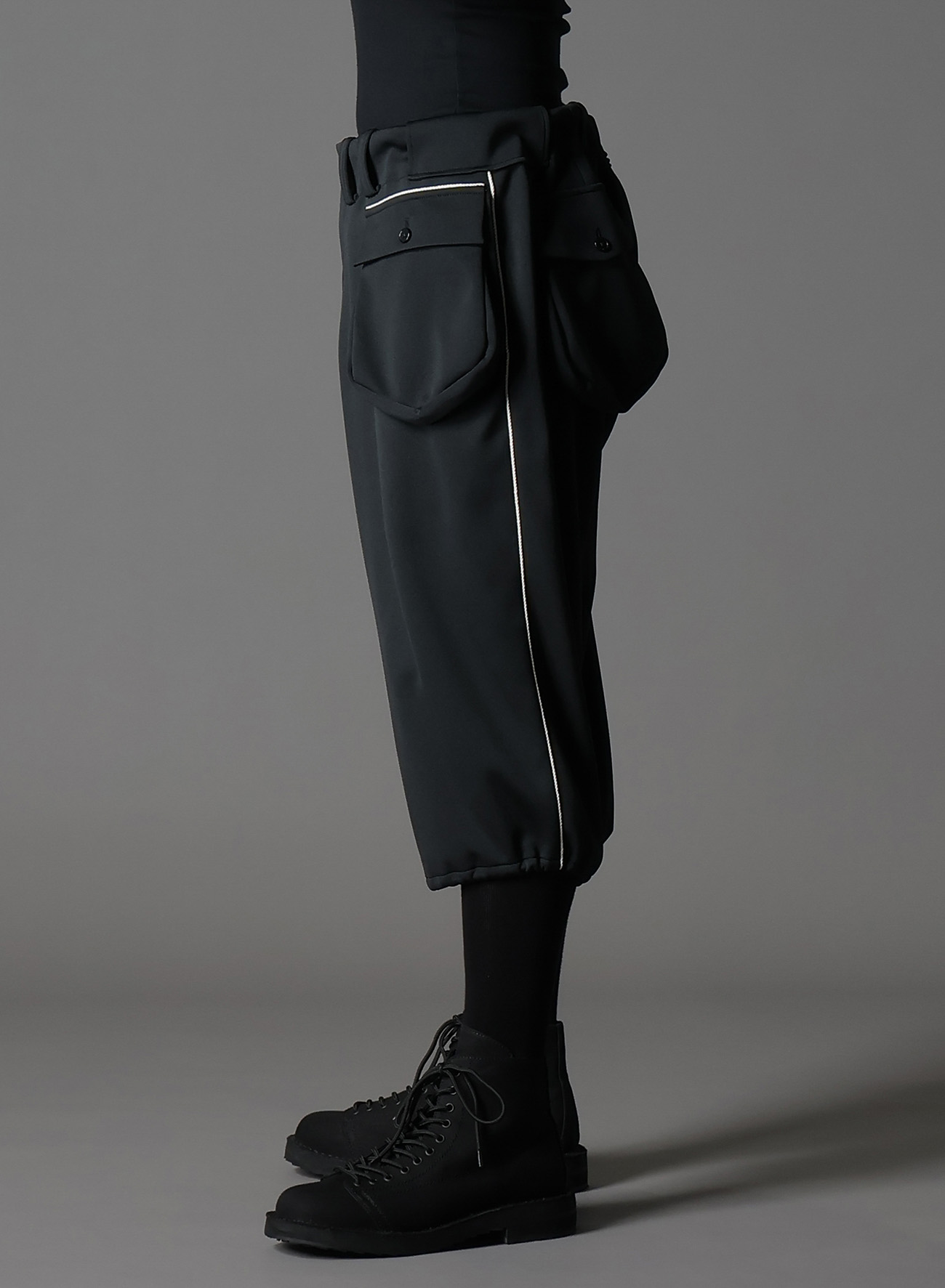 【1/17 10:00(JST) Release】POLYESTER SMOOTH SHORT PANTS