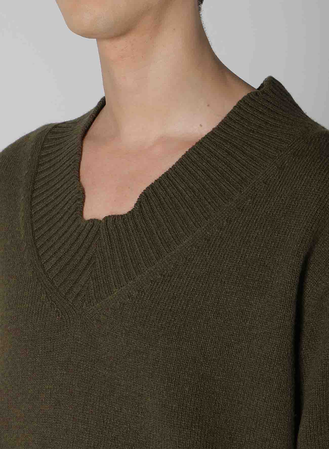 7G RIB V NECK KNIT