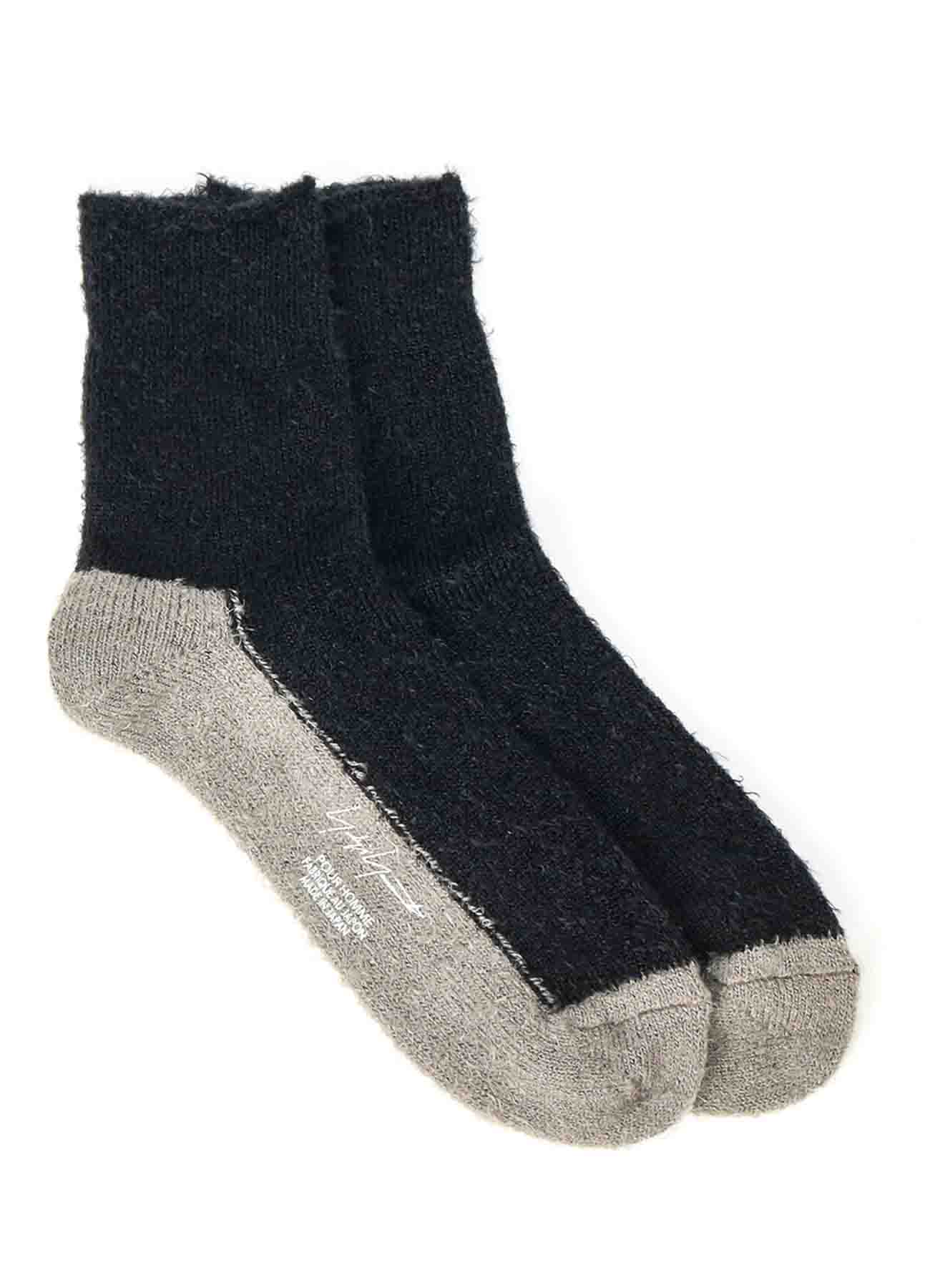 NYLON PLAIN STITCH ANKLE SOCKS