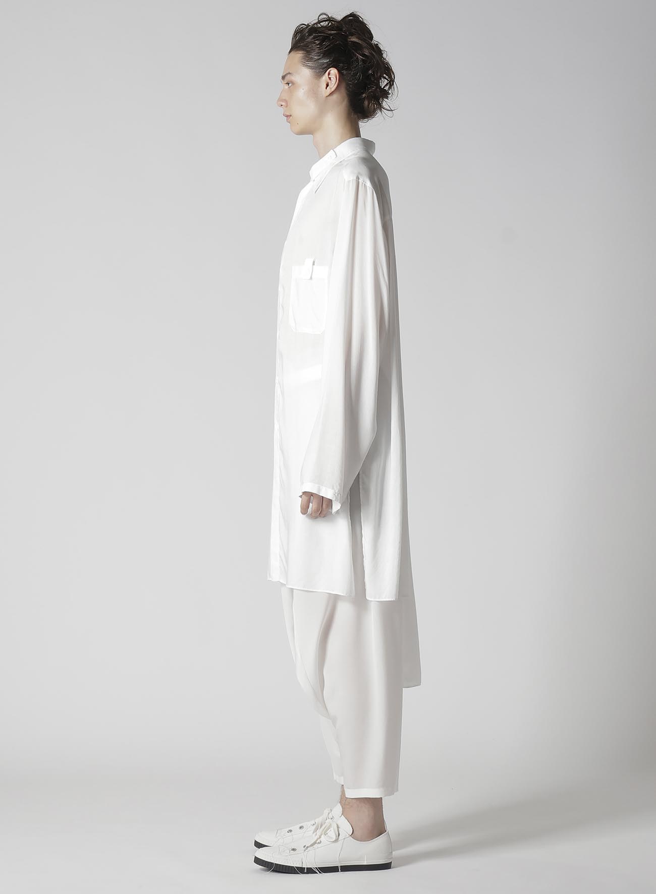 【Launching 10:00(JST), Jan 11】WHITE 80 MODAL LAWN TAB DETAIL BLOUSE