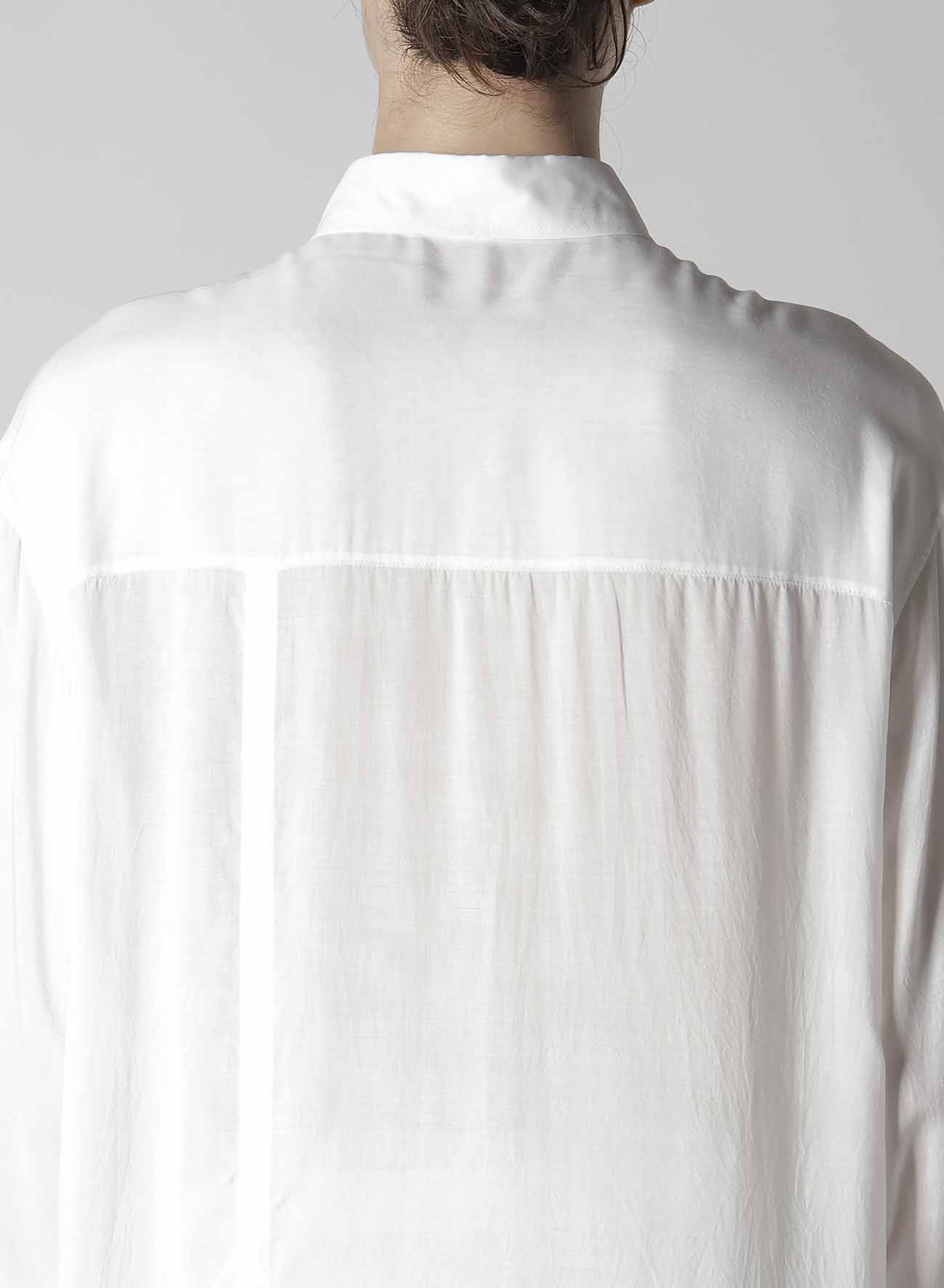 【Launching 10:00(JST), Jan 11】WHITE 80 MODAL LAWN BACK PANELED SLIT BLOUSE