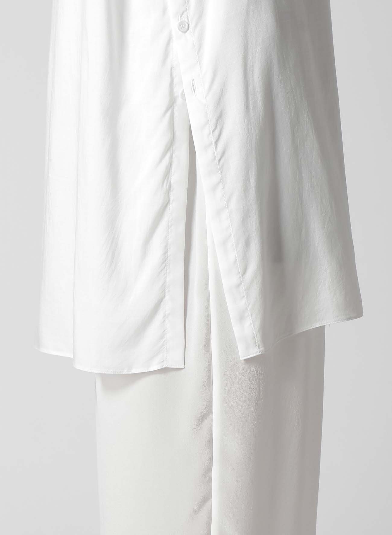 【Launching 10:00(JST), Jan 11】WHITE 80 MODAL LAWN BACK PANELED SLIT BLOUSE