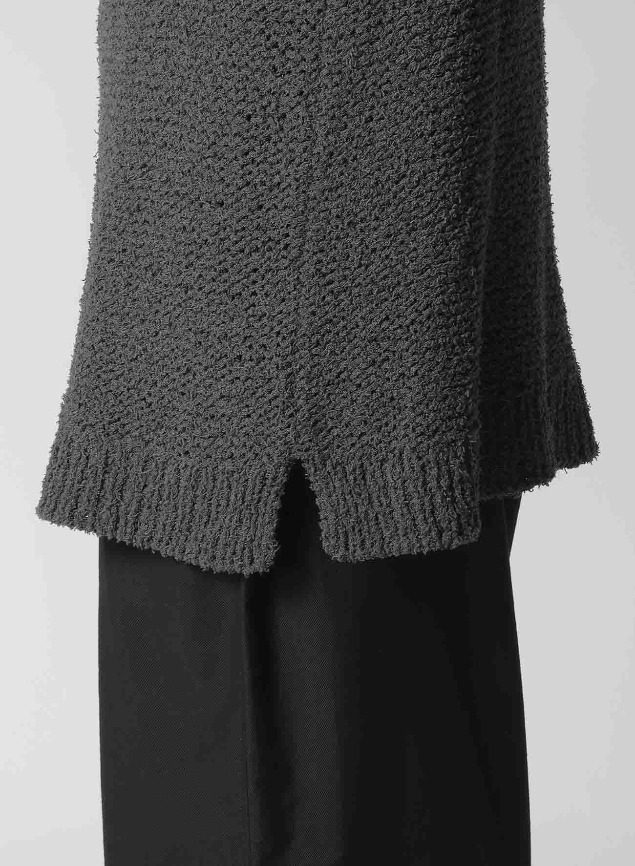 【Launching 10:00(JST), Jan 11】HAND KNITTED DAMAGE PROCESSED GARTER ROUND NECK VEST