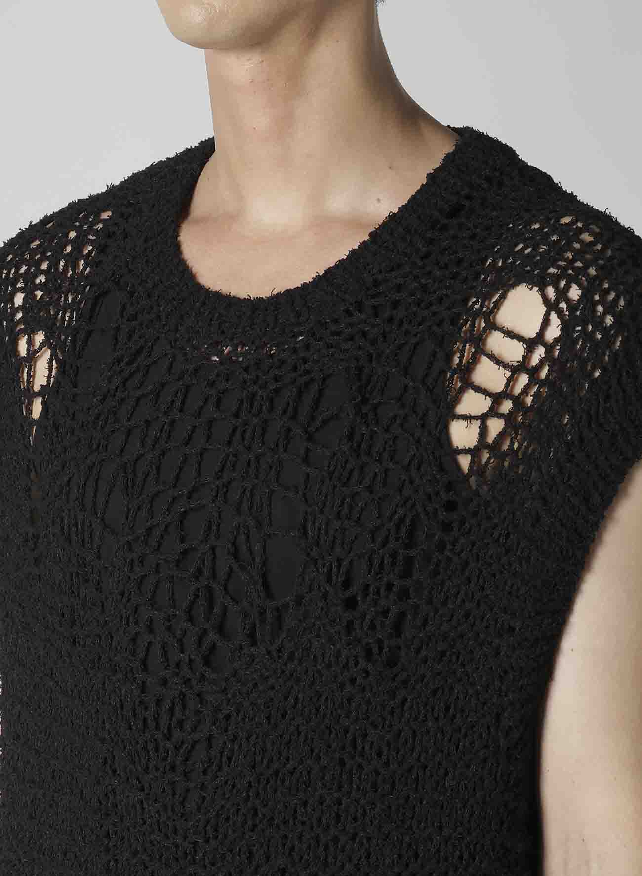 HAND KNITTED DAMAGE PROCESSED GARTER ROUND NECK VEST