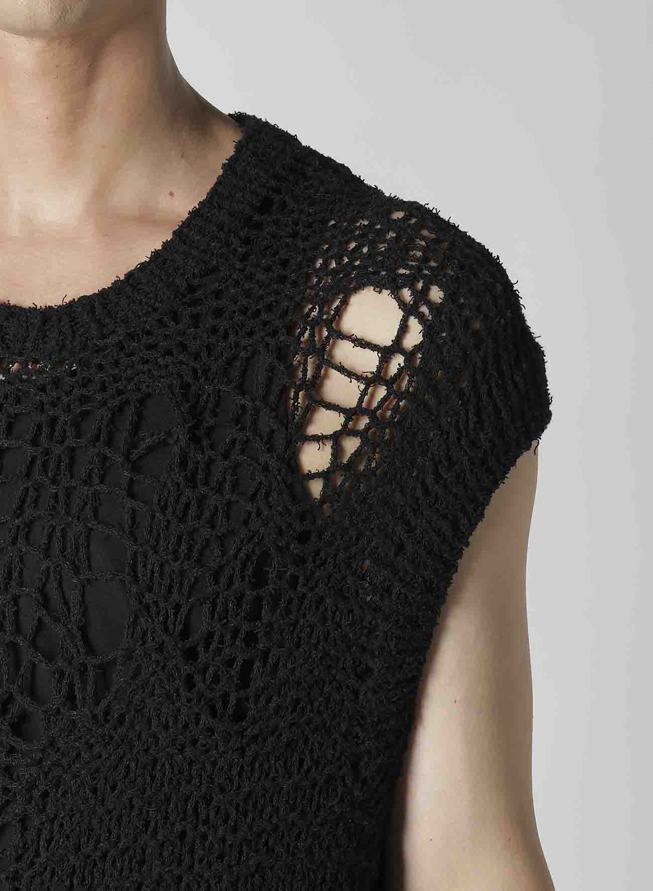 HAND KNITTED DAMAGE PROCESSED GARTER ROUND NECK VEST