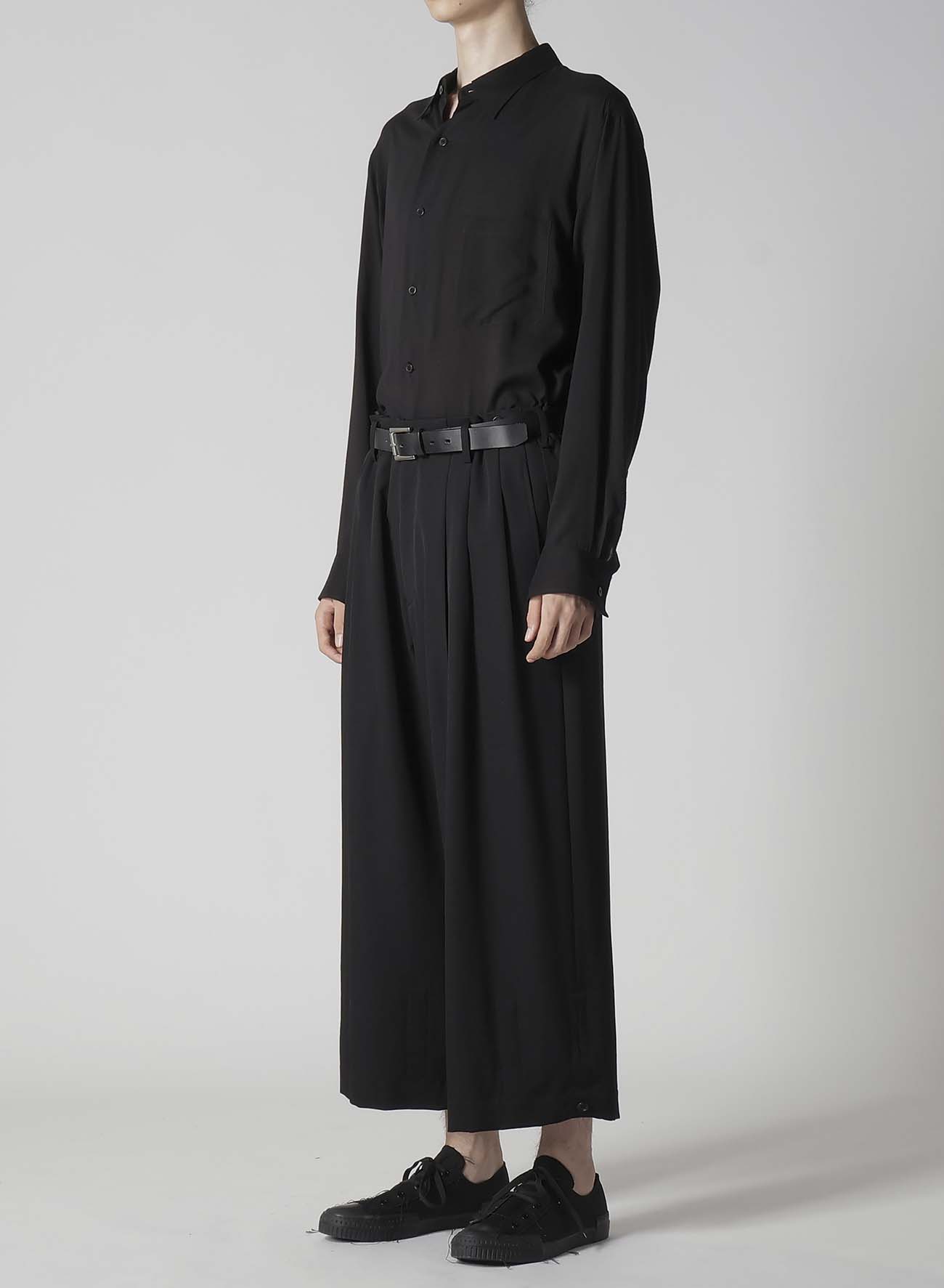 【Launching 10:00(JST), Jan 11】WOOL GABARDINE TAB DETAIL WIDE PANTS