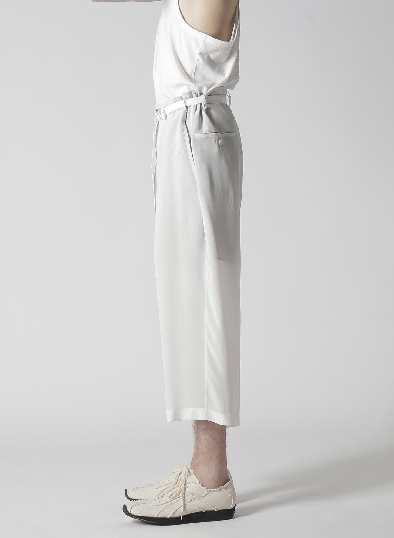 【Launching 10:00(JST), Jan 11】12M SILK DESIN BELTED WIDE PANTS