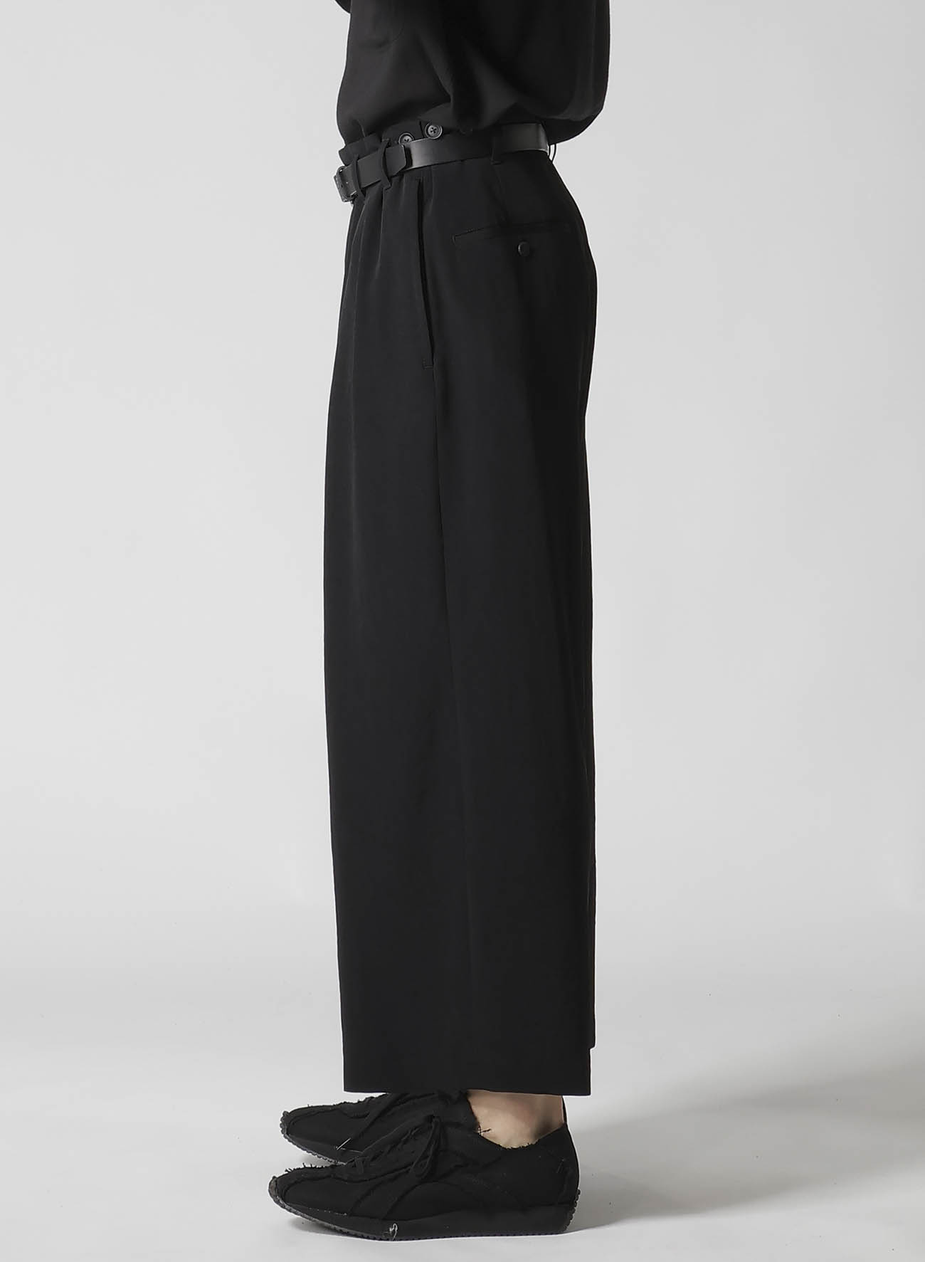 【Launching 10:00(JST), Jan 11】TA TUXEDO SEAM POCKET PANTS