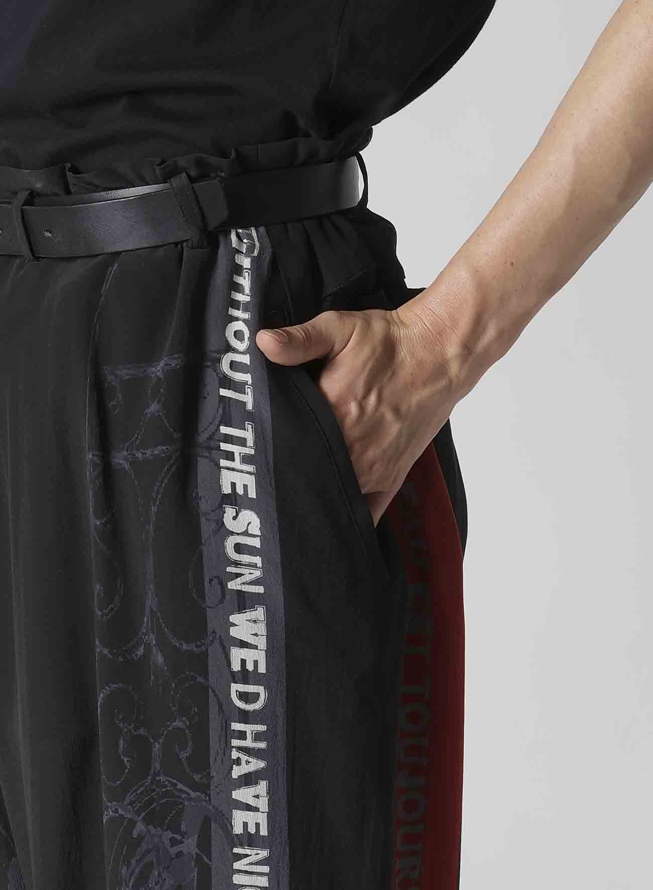 【Launching 10:00(JST), Jan 11】UNIVERSE MESSAGE PRINT PANTS