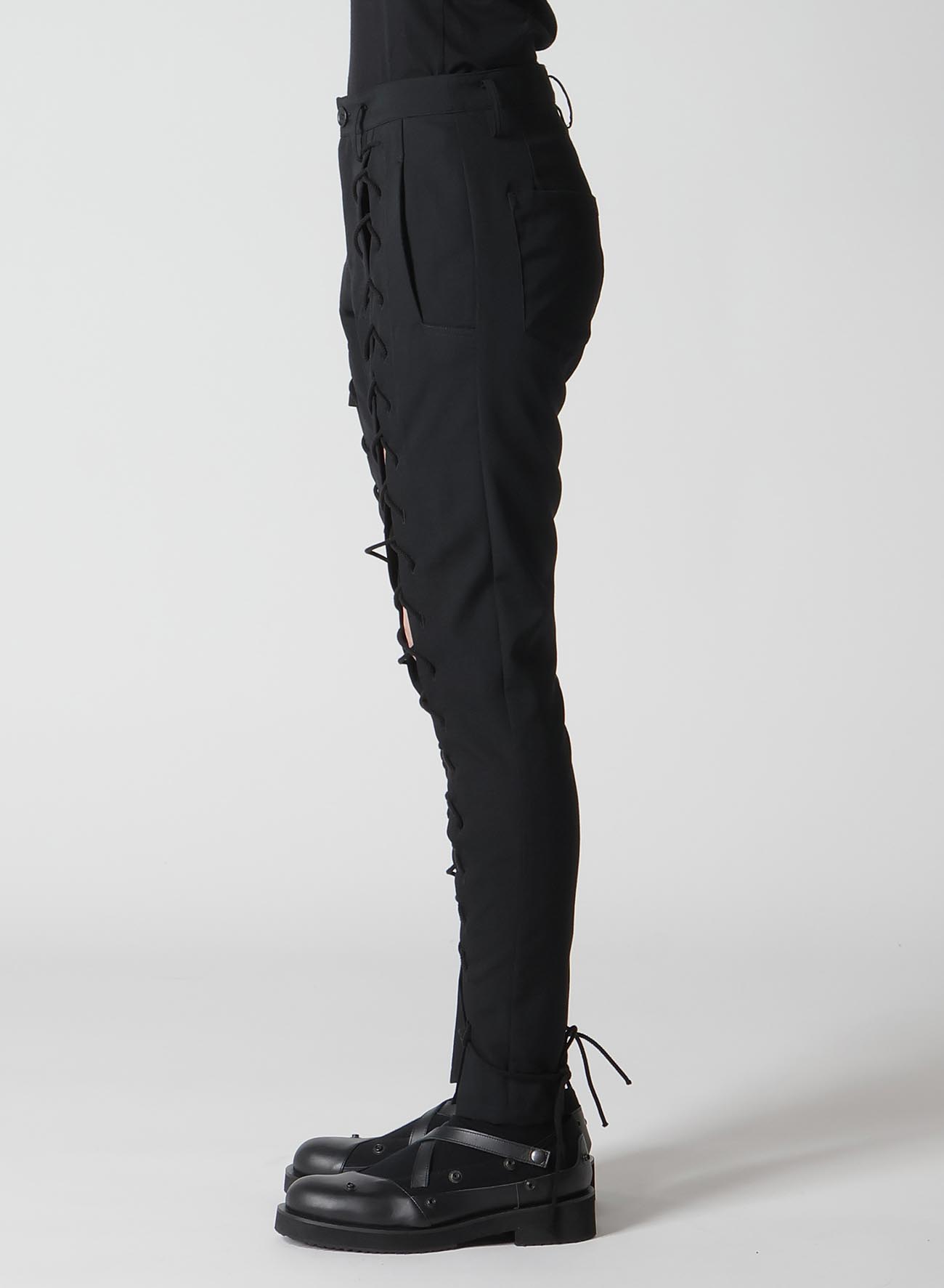 【1/10 10:00(JST) Release】WOOL GABARDINE LACE-UP PANTS