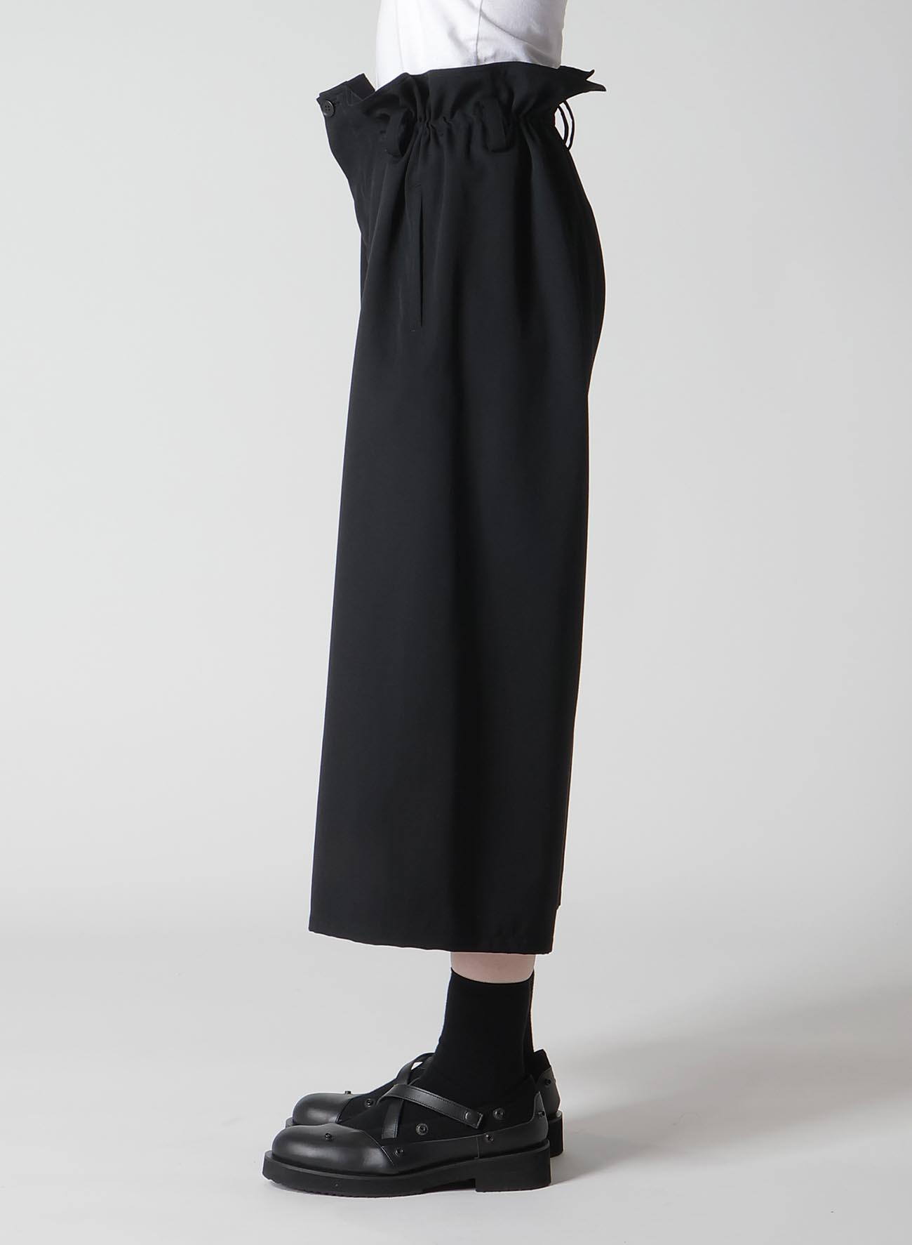 【1/10 10:00(JST) Release】WOOL GABARDINE WAIST STRING TUCK PANTS