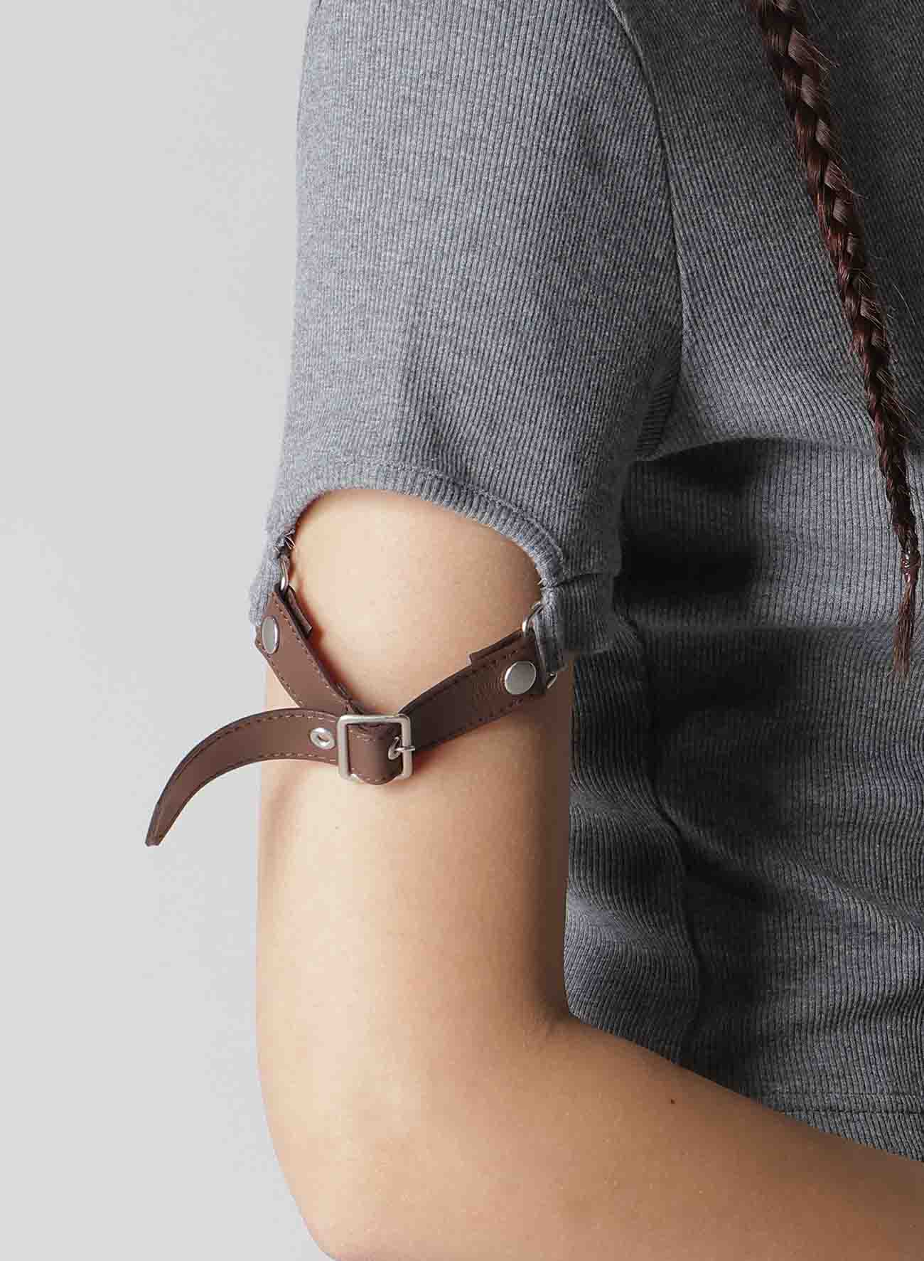 RIB STITCH BELTED CUFF T-SHIRT