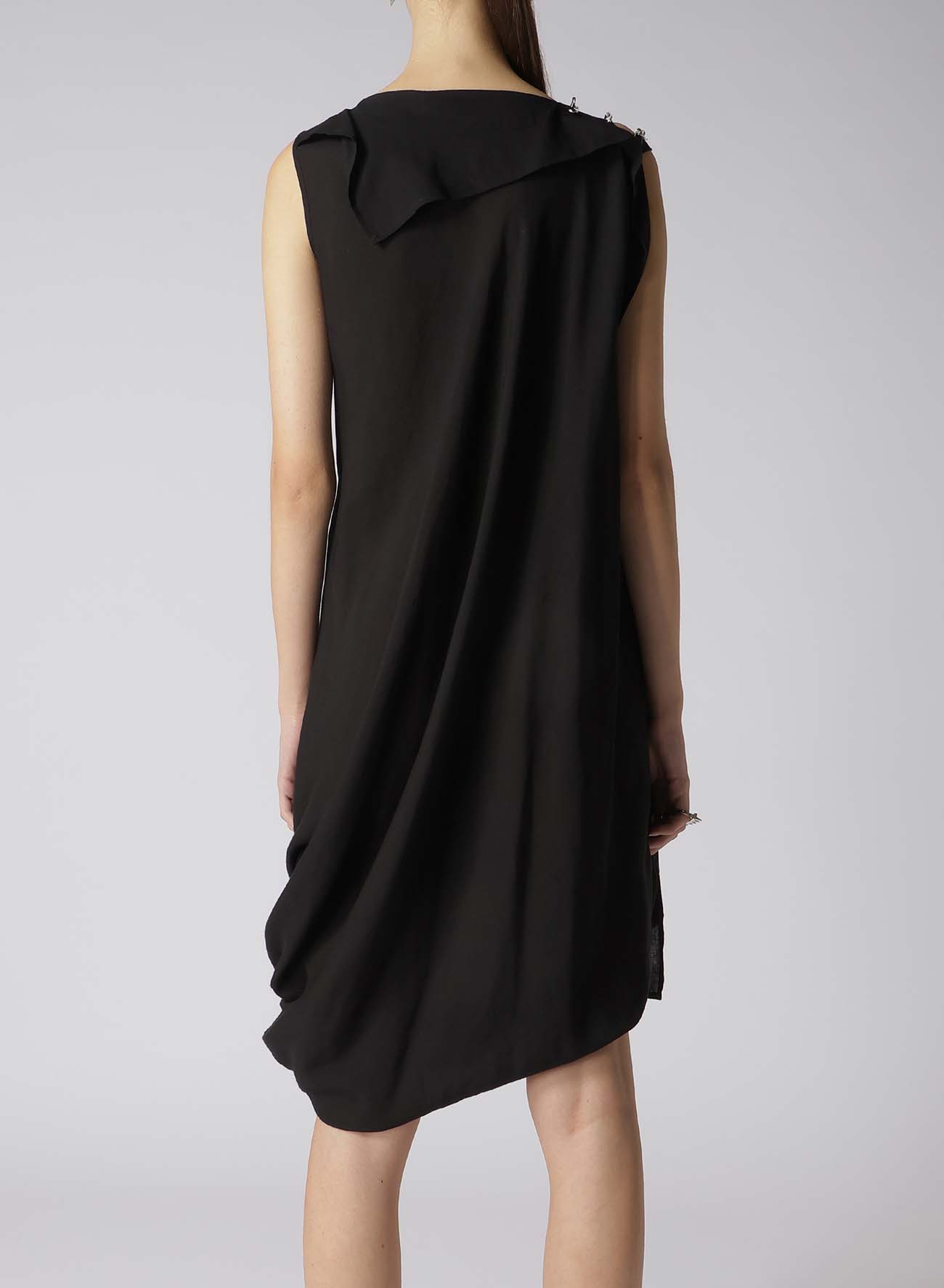 SOFT LAWN DRAPE DRESS WITH PIN