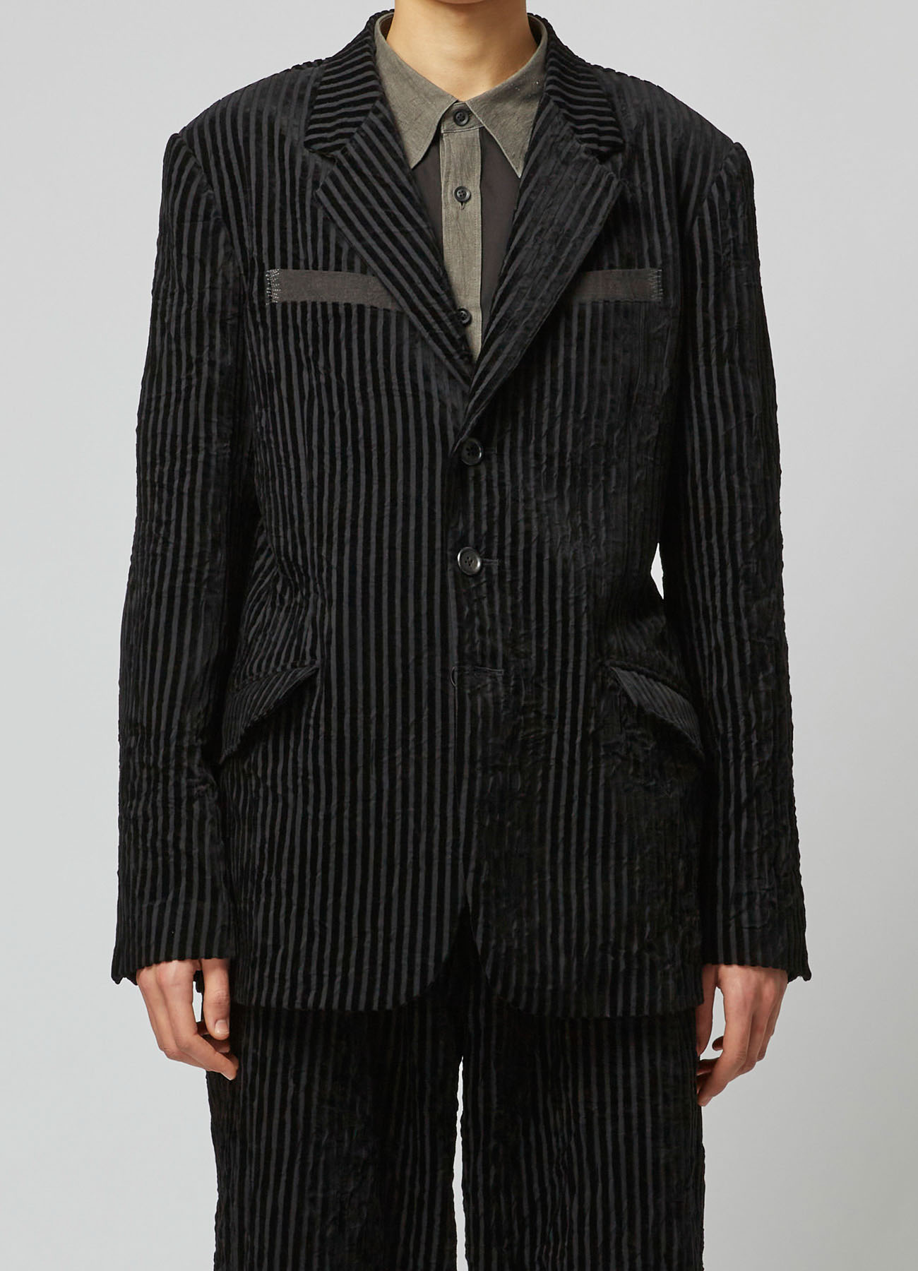 WRINKLED STRIPED 3-BUTTON JACKET WITH PEAK LAPELS