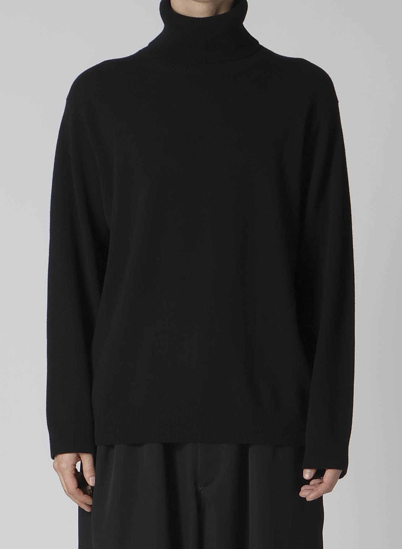 TURTLE NECK INTARSIA KNIT WITH "Y's for men" LOGO