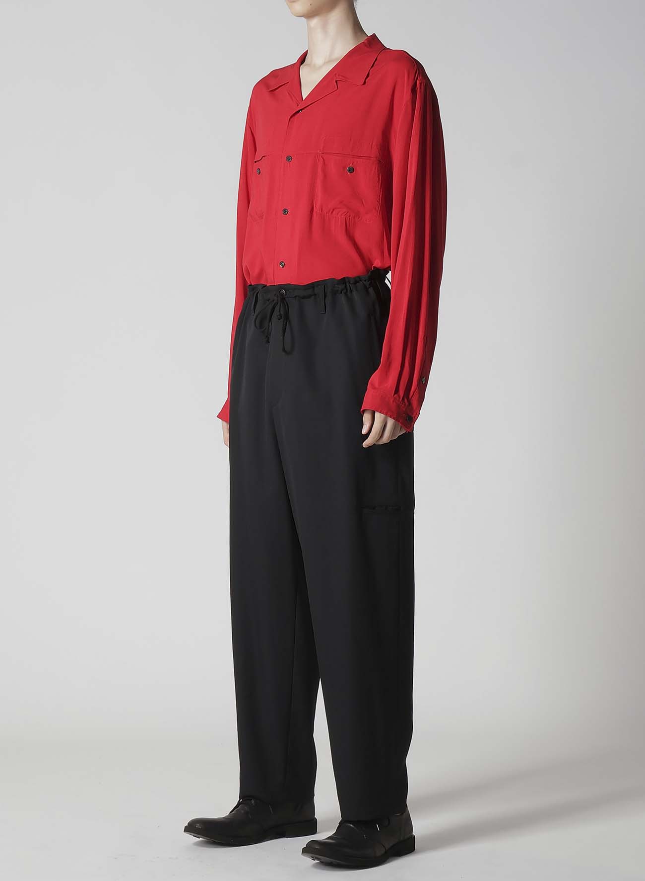 【12/6 10:00(JST) Release】WOOL GABARDINE RIGHT AND LEFT LEG POCKETS PANTS