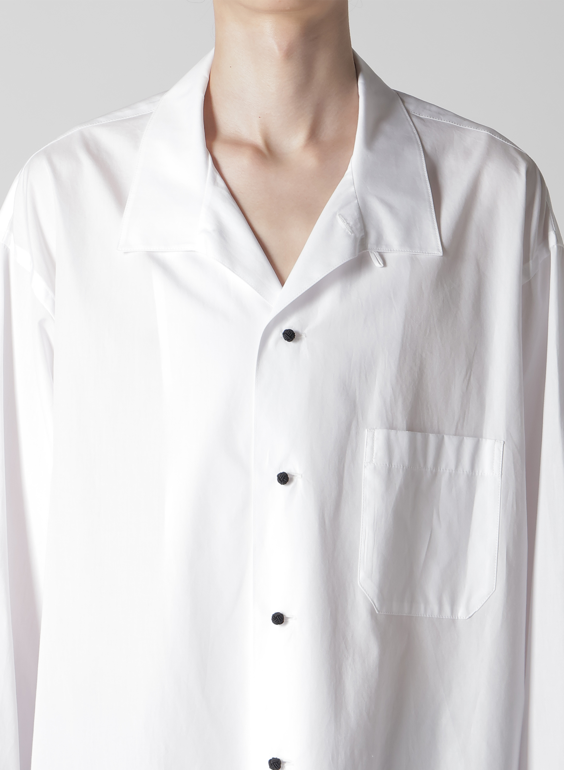 P・100/2 BROAD KNOT BUTTONS OPEN COLLAR SHIRT