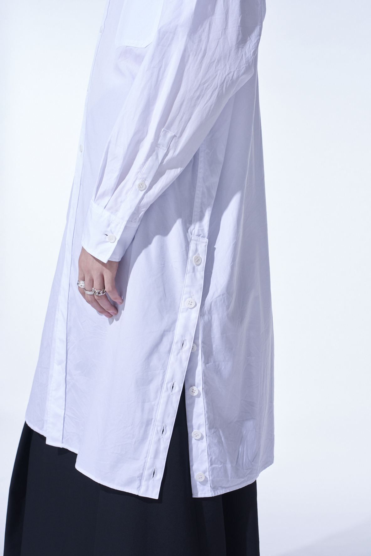 COTTON BROAD BUTTON SLITS LONG SHIRT