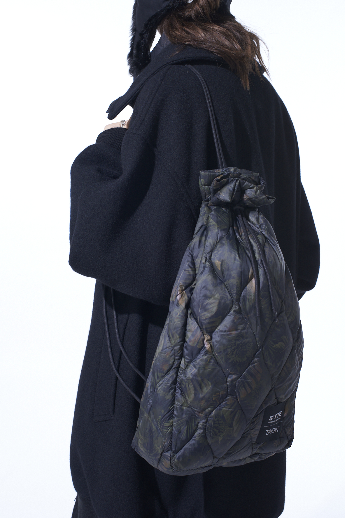 【11/21 12:00 Release】【S'YTE X TAION】DAHLIA CAMOUFLAGE QUILTED DOWN 2WAY MINI BONSACK