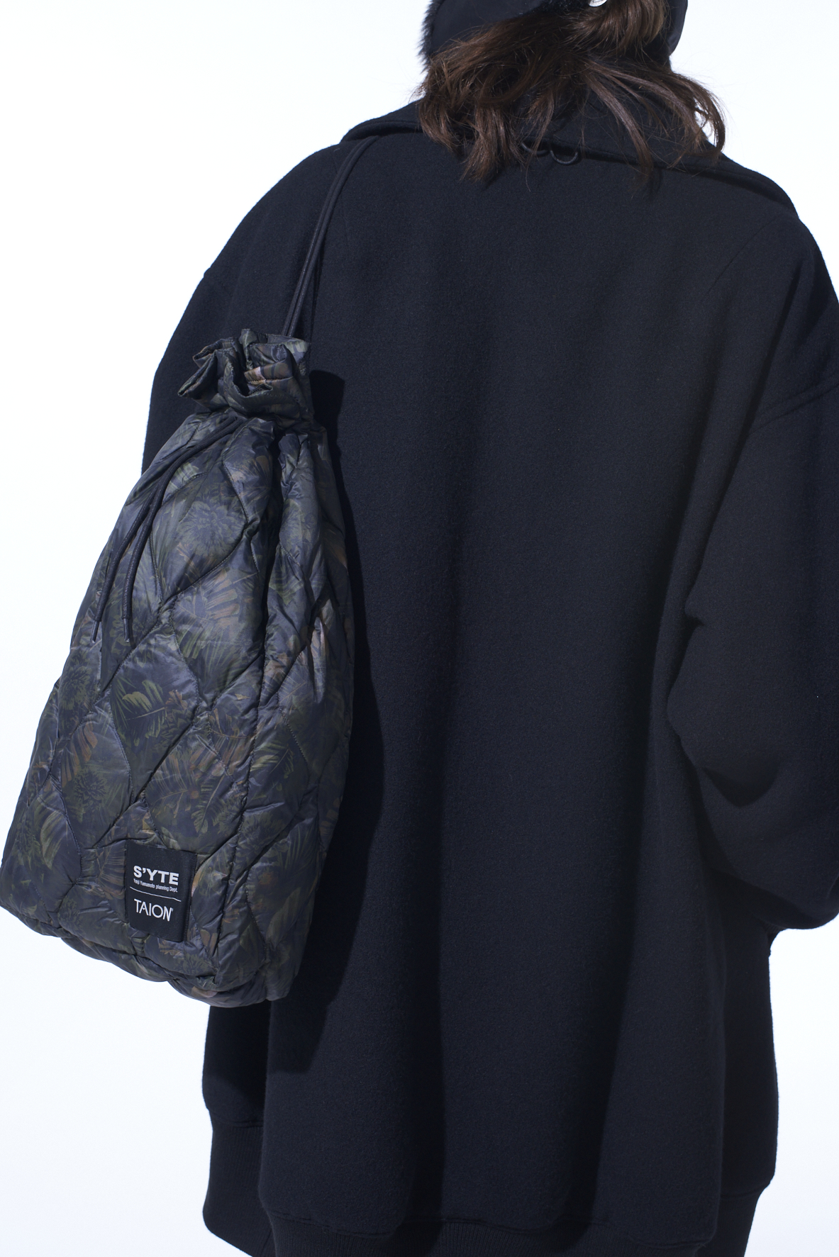 【11/21 12:00 Release】【S'YTE X TAION】DAHLIA CAMOUFLAGE QUILTED DOWN 2WAY MINI BONSACK