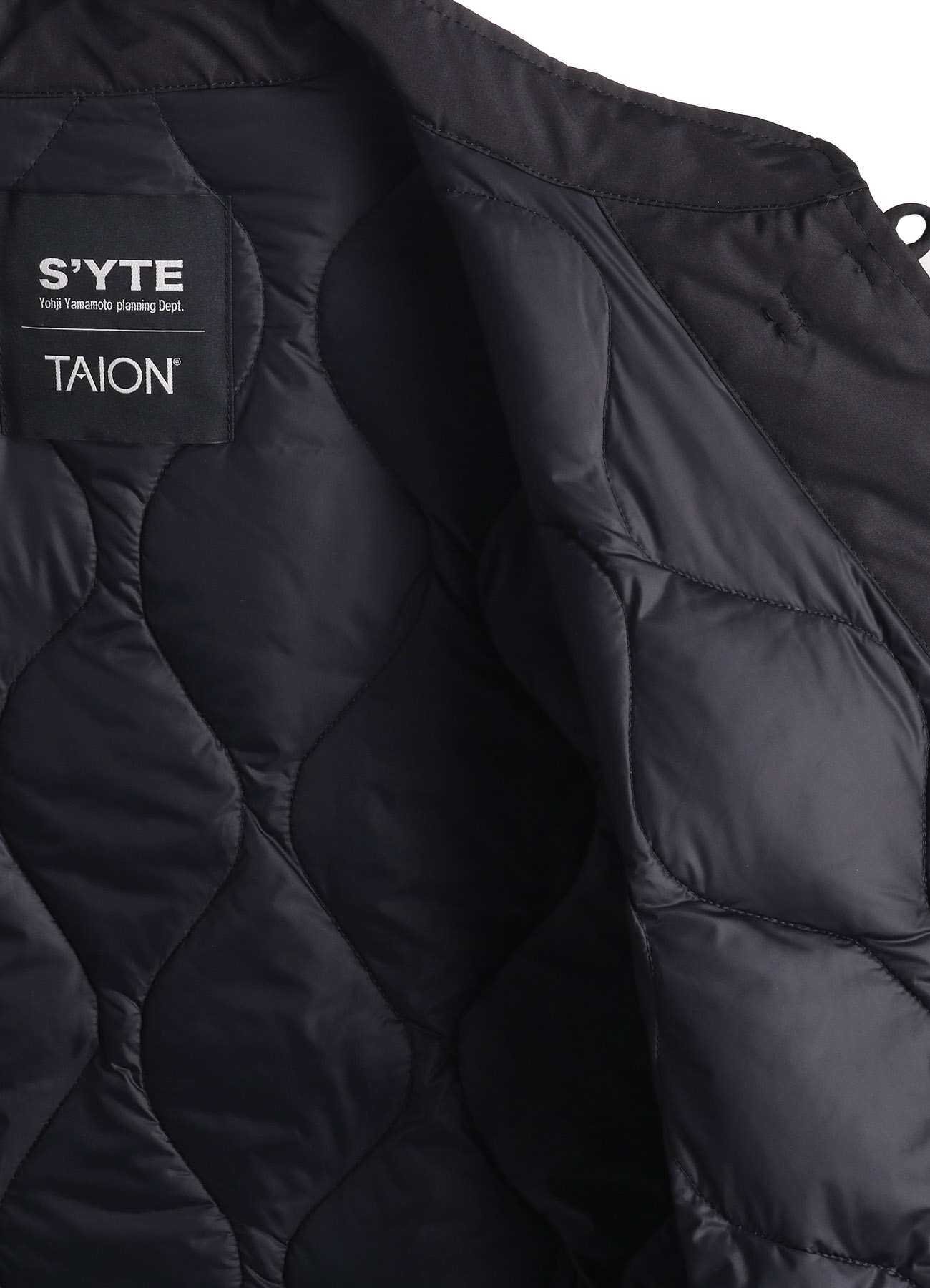 【12/5 12:00 Release】【S'YTE X TAION】SOUVENIR EMBROIDERED QUILTED DOWN CHINA JACKET