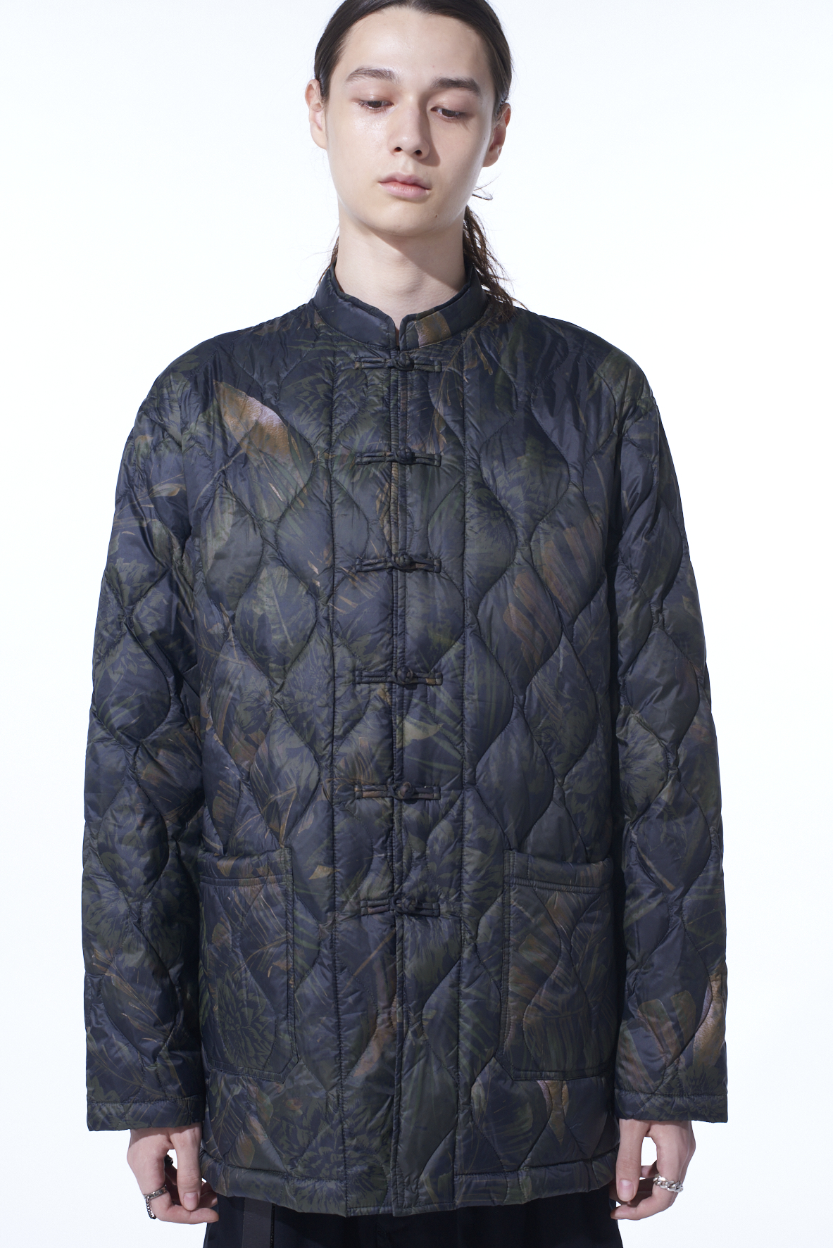 【12/5 12:00 Release】【S'YTE X TAION】DAHLIA CAMOUFLAGE QUILTED DOWN CHINA JACKET