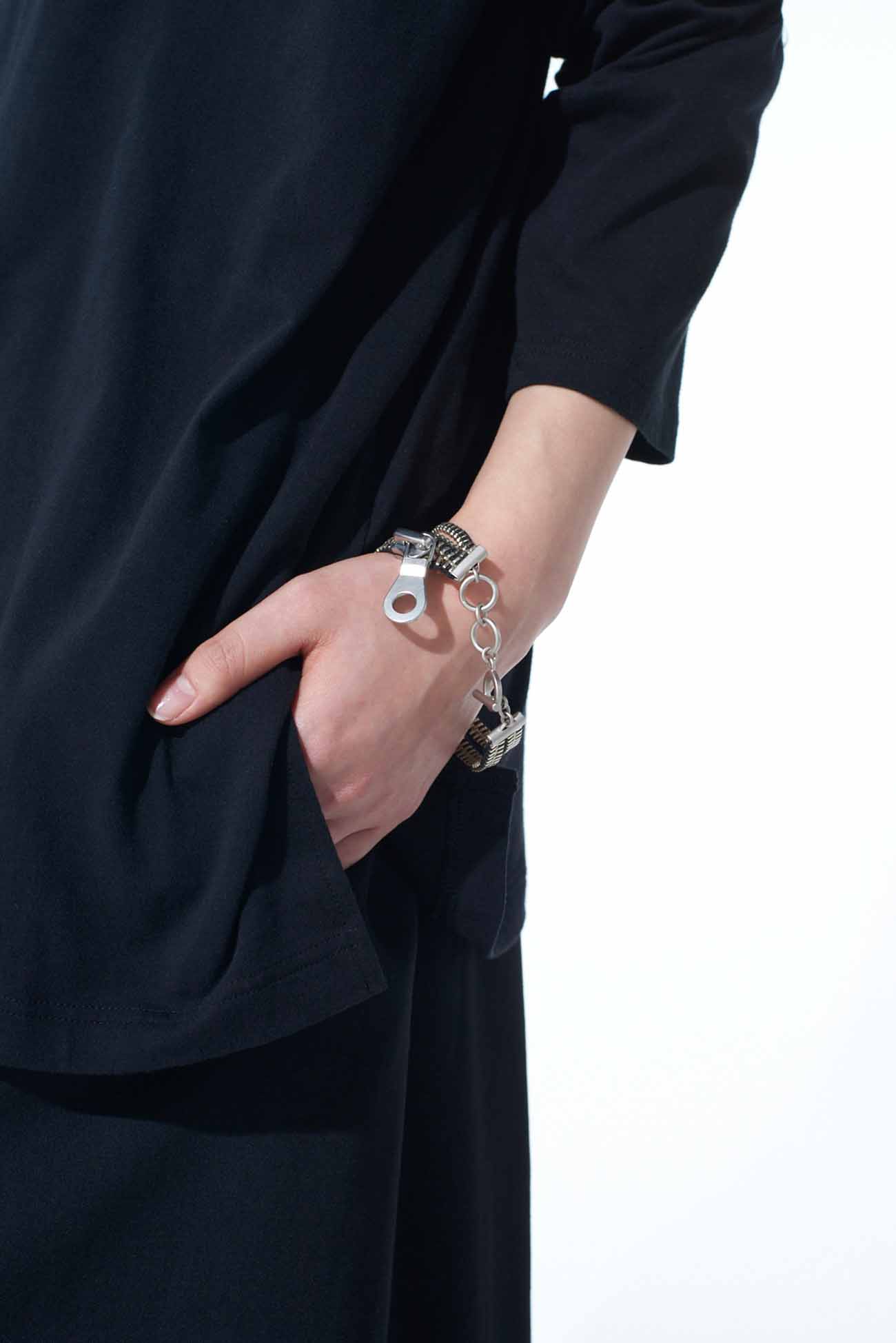 ZIPPER BRACELET