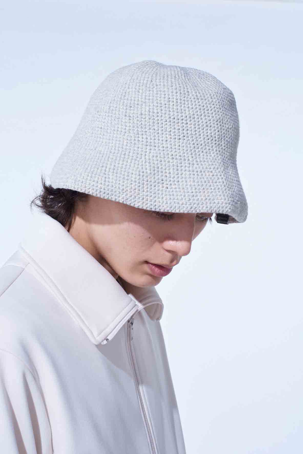 KNITTED TULIP HAT
