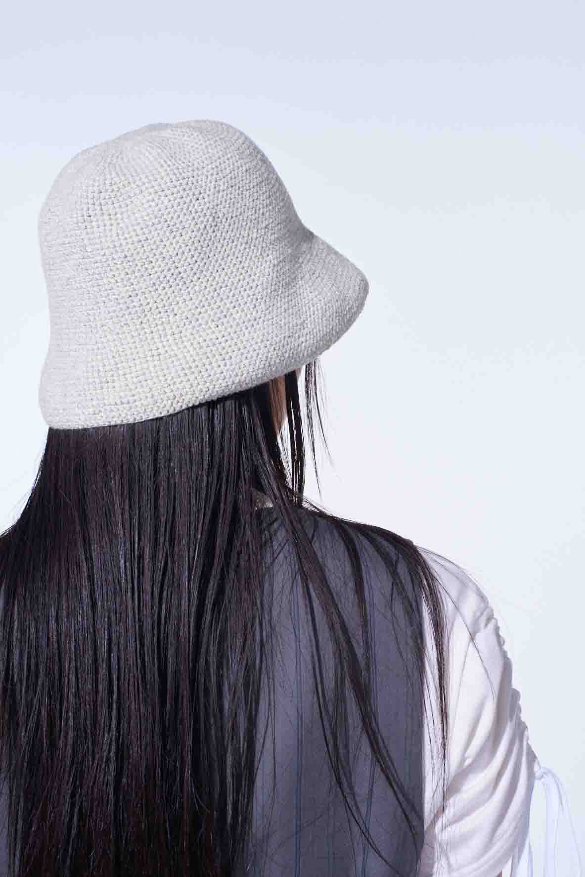 KNITTED TULIP HAT
