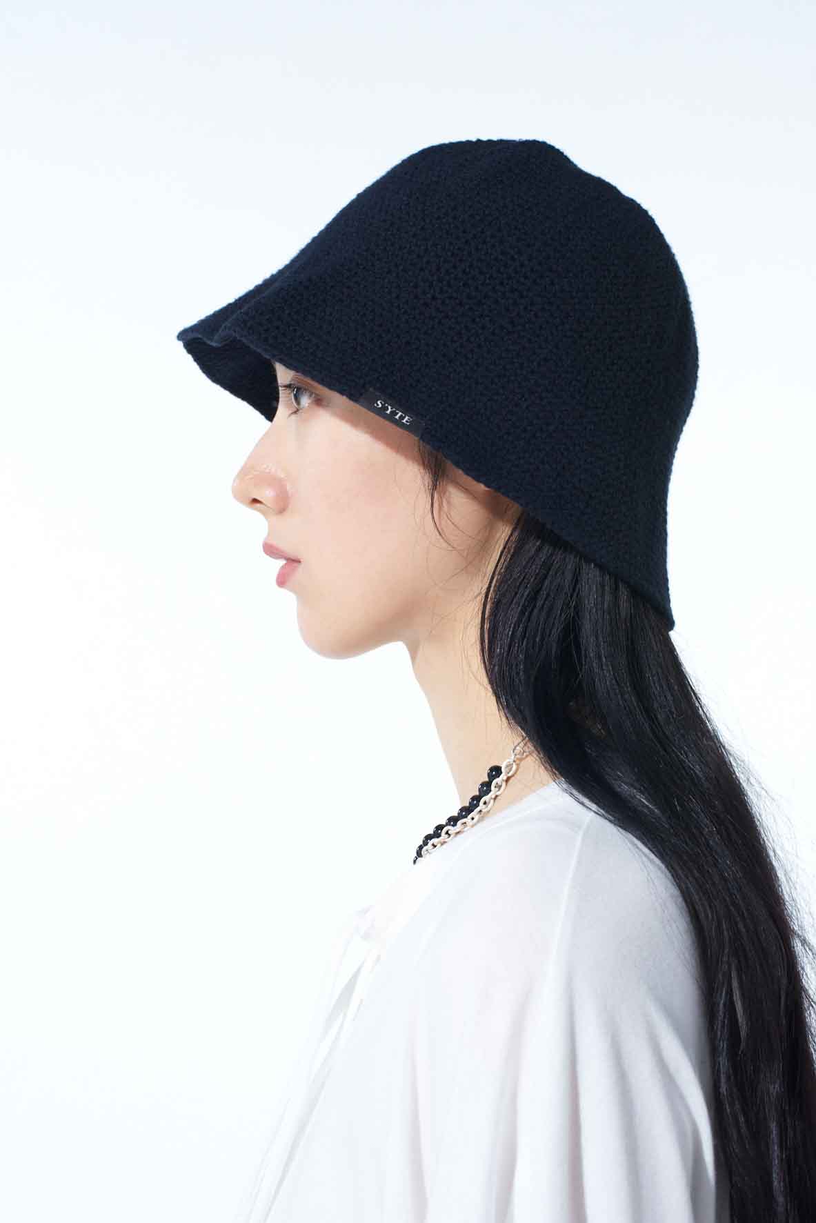 KNITTED TULIP HAT