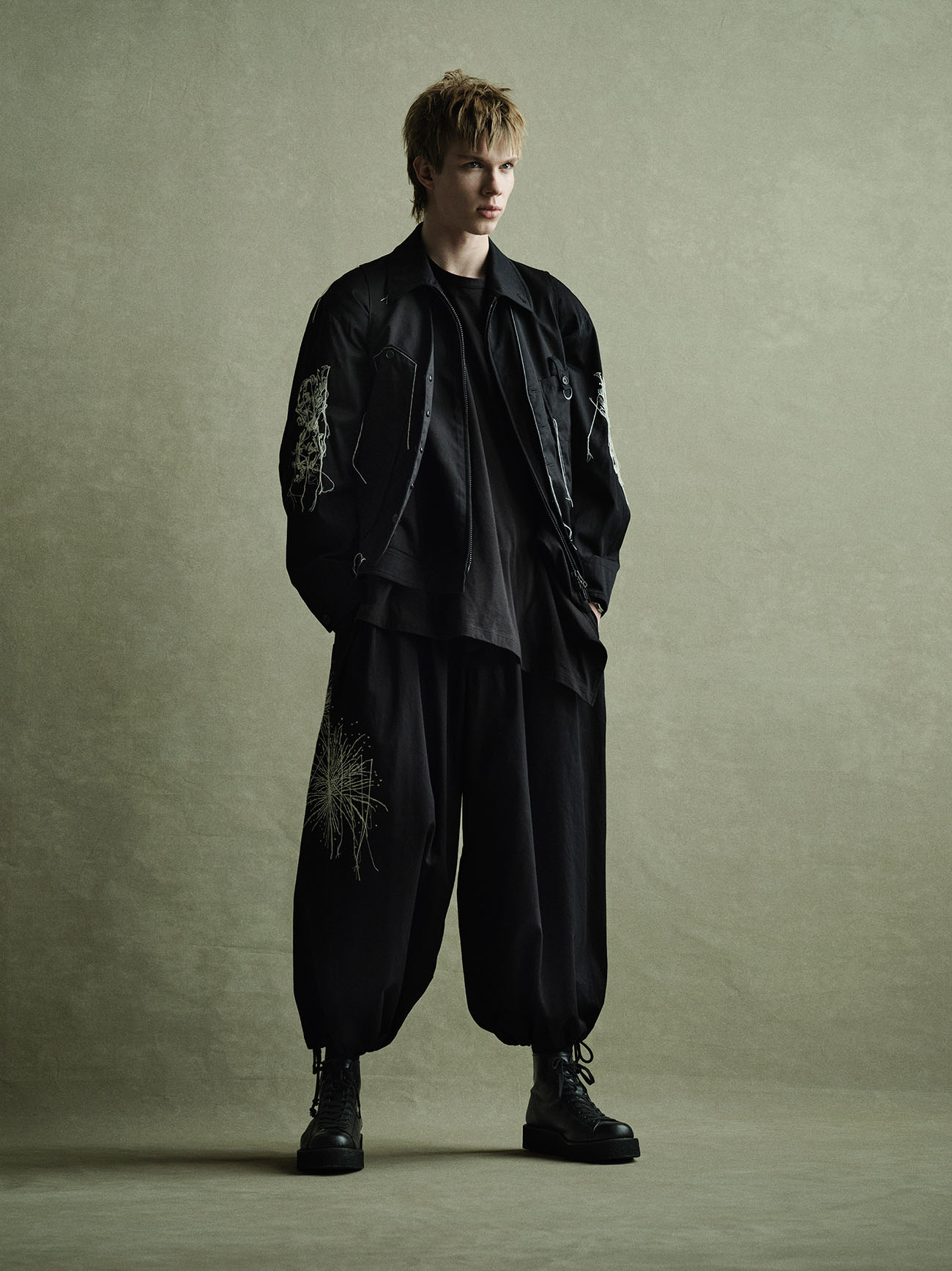 BAROQUE EMBROIDERY OVERSIZED ZIPPER BLOUSON