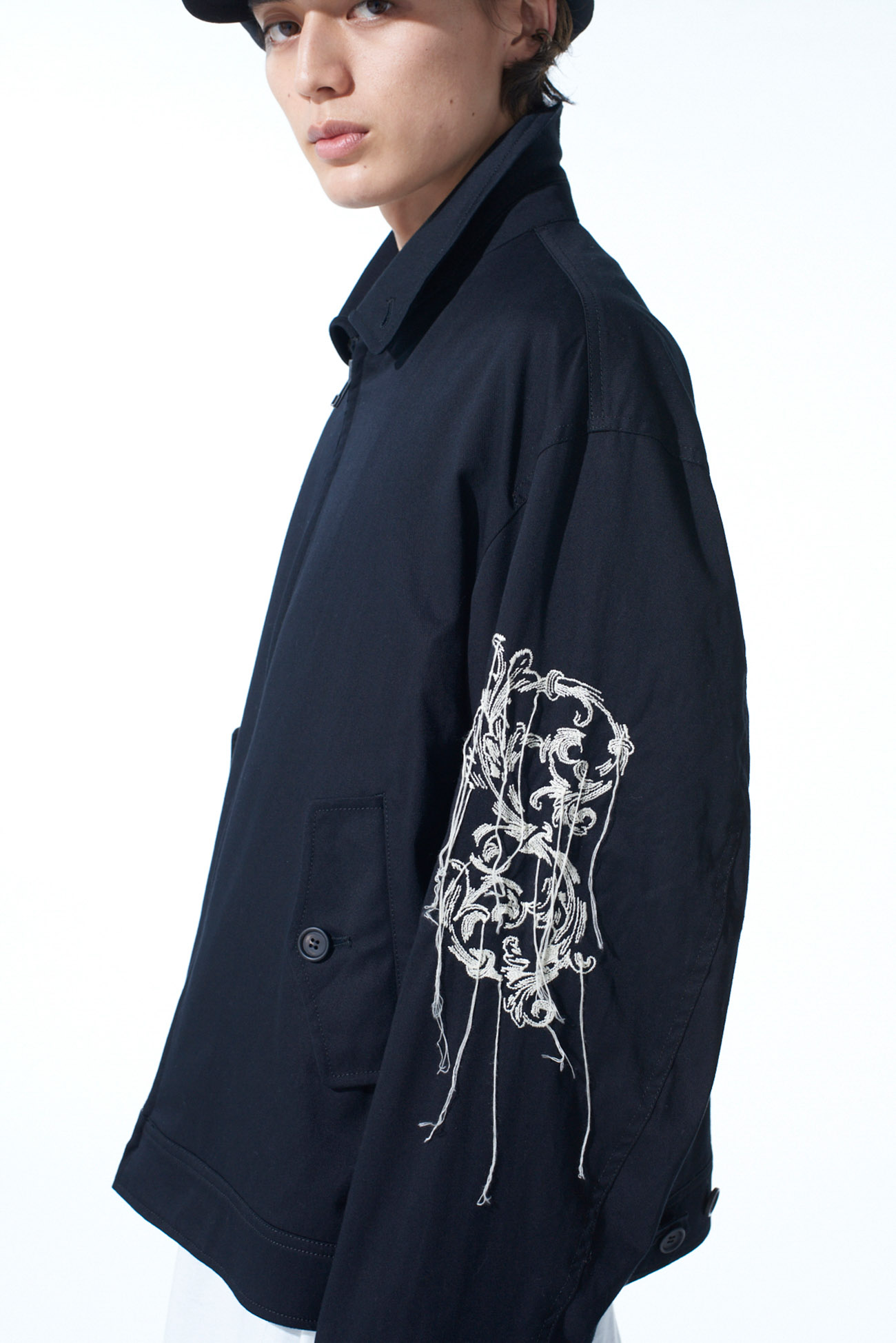 BAROQUE EMBROIDERY OVERSIZED ZIPPER BLOUSON