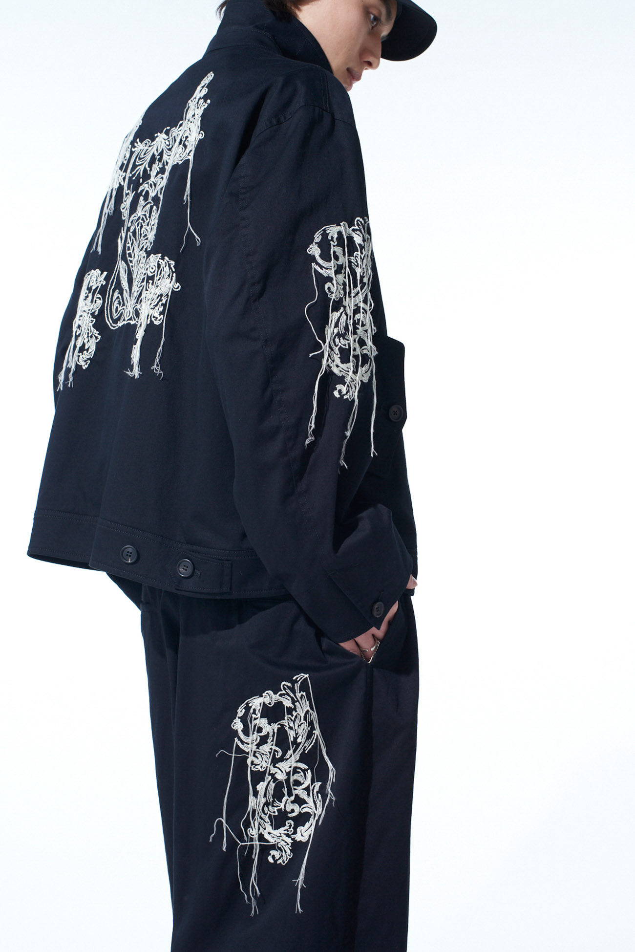 BAROQUE EMBROIDERY OVERSIZED ZIPPER BLOUSON