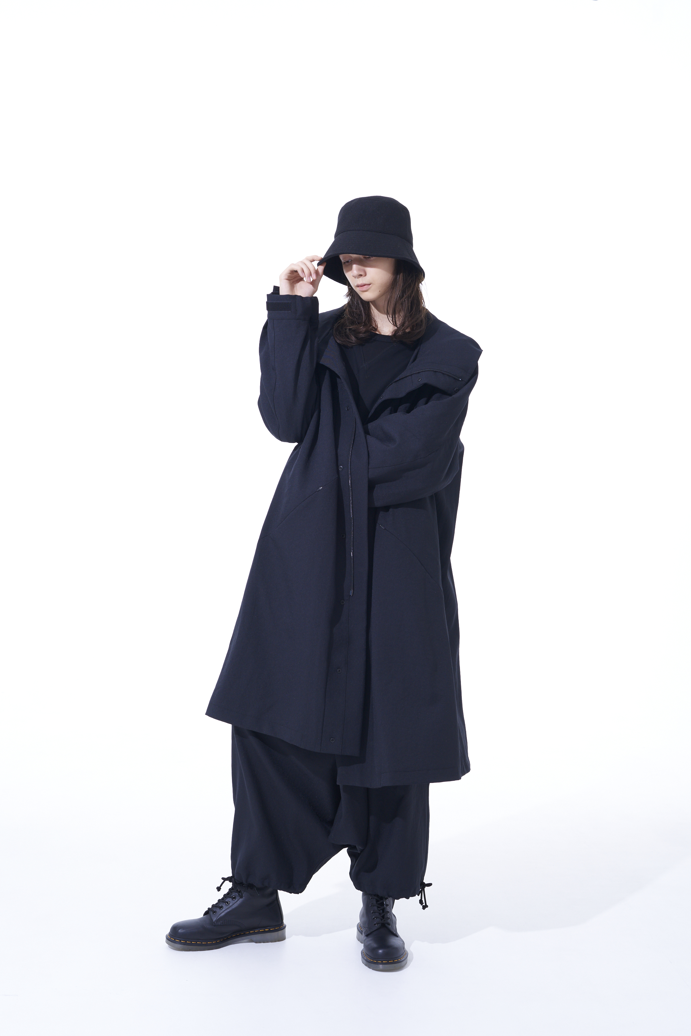 PE/STRETCH TWILL OVERSIZED TECH HOODED COAT WITH FUNCTIONAL LINING