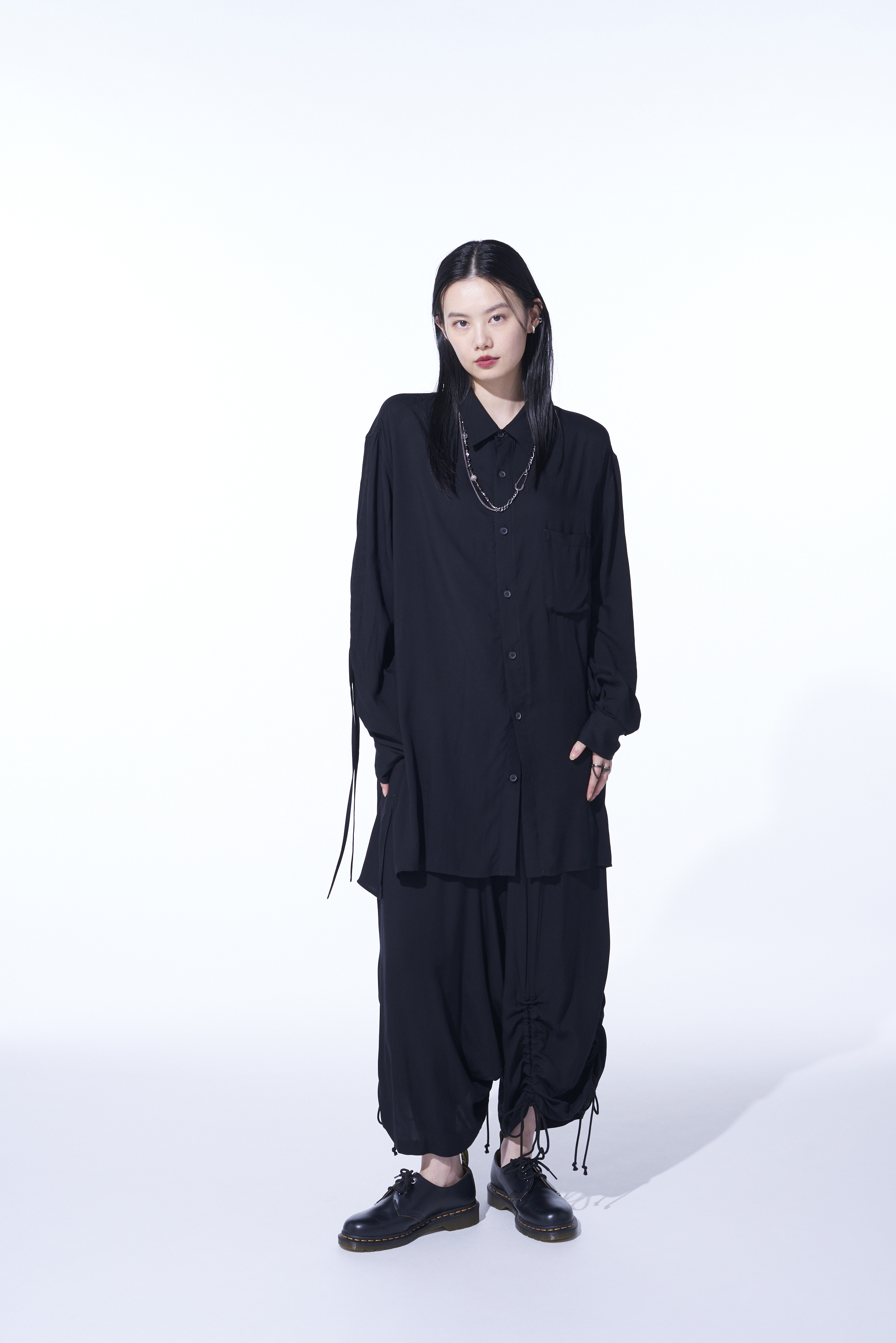 RAYON WASHER TWILL OVERSIZED SHIRT WITH GATHERED STRINGS