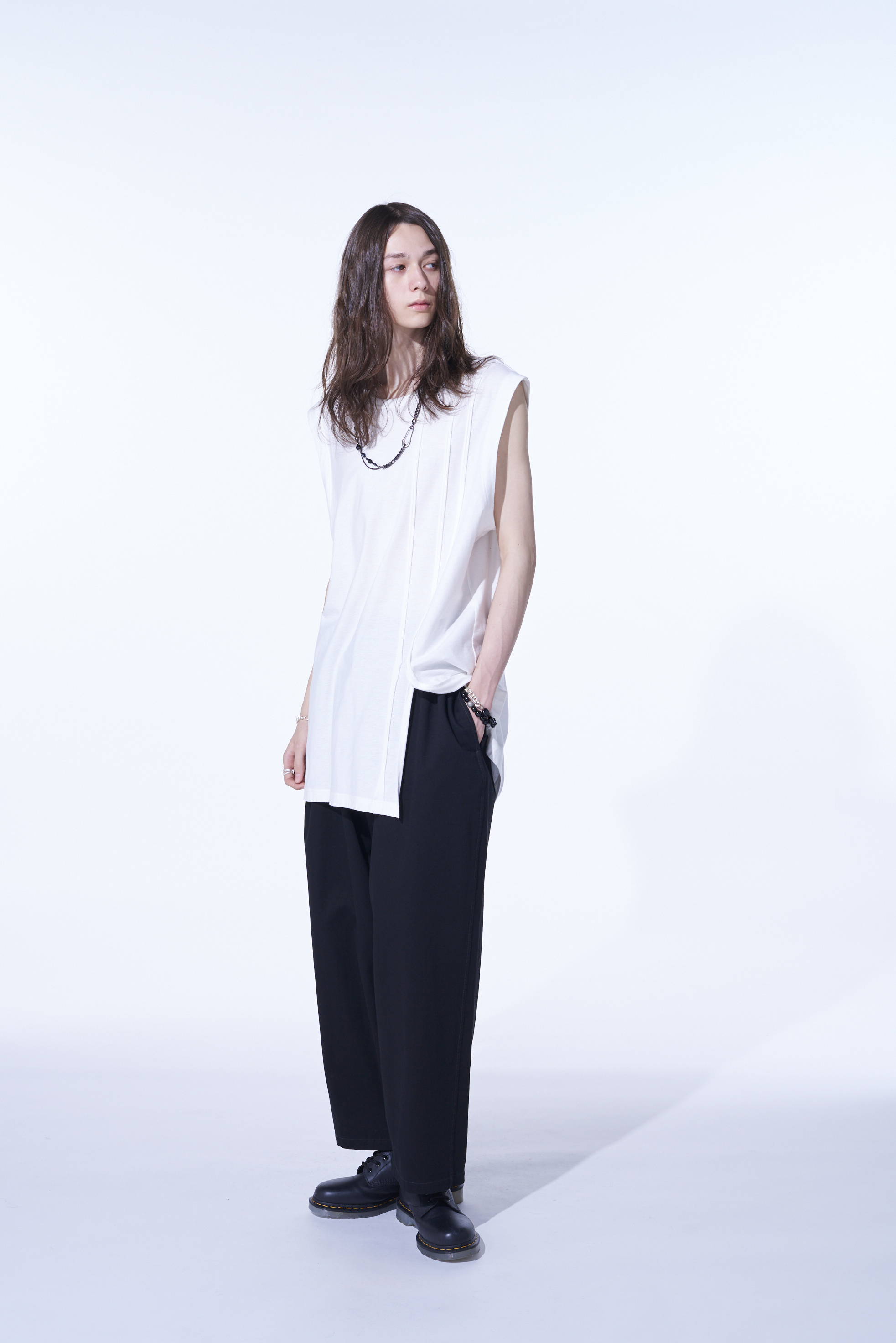 COTTON JERSEY VERTICALLY GRAFTED SLEEVELESS TOP WITH HEM SLIT