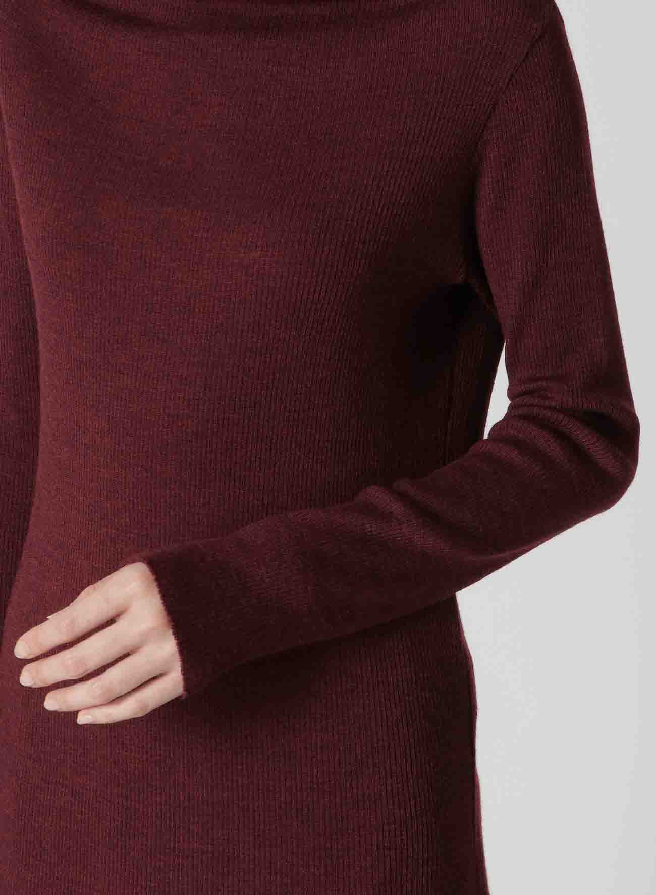 RIBBED HIGH NECK LONG SLEEVE T-SHIRT