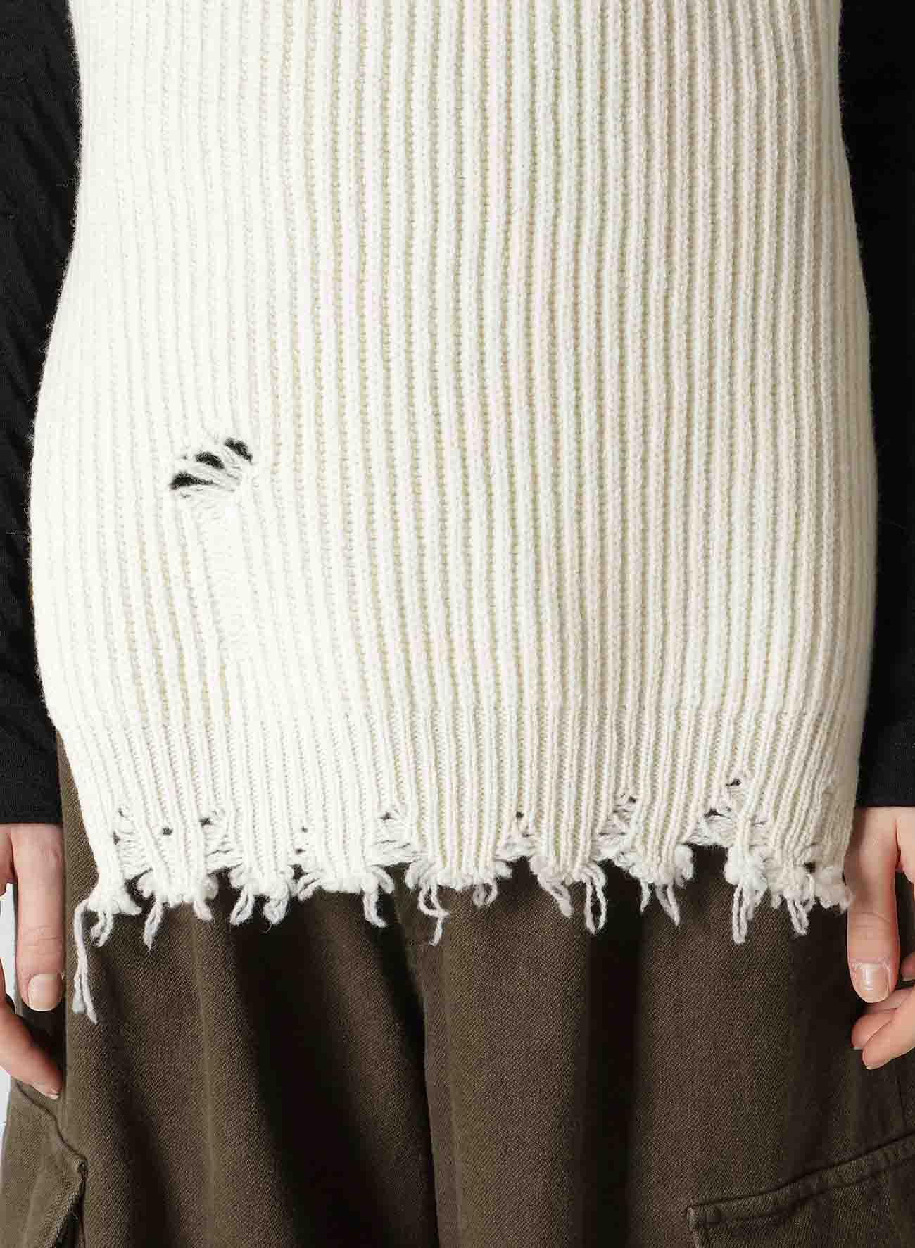 LAMB WOOL DAMAGED KNIT VEST