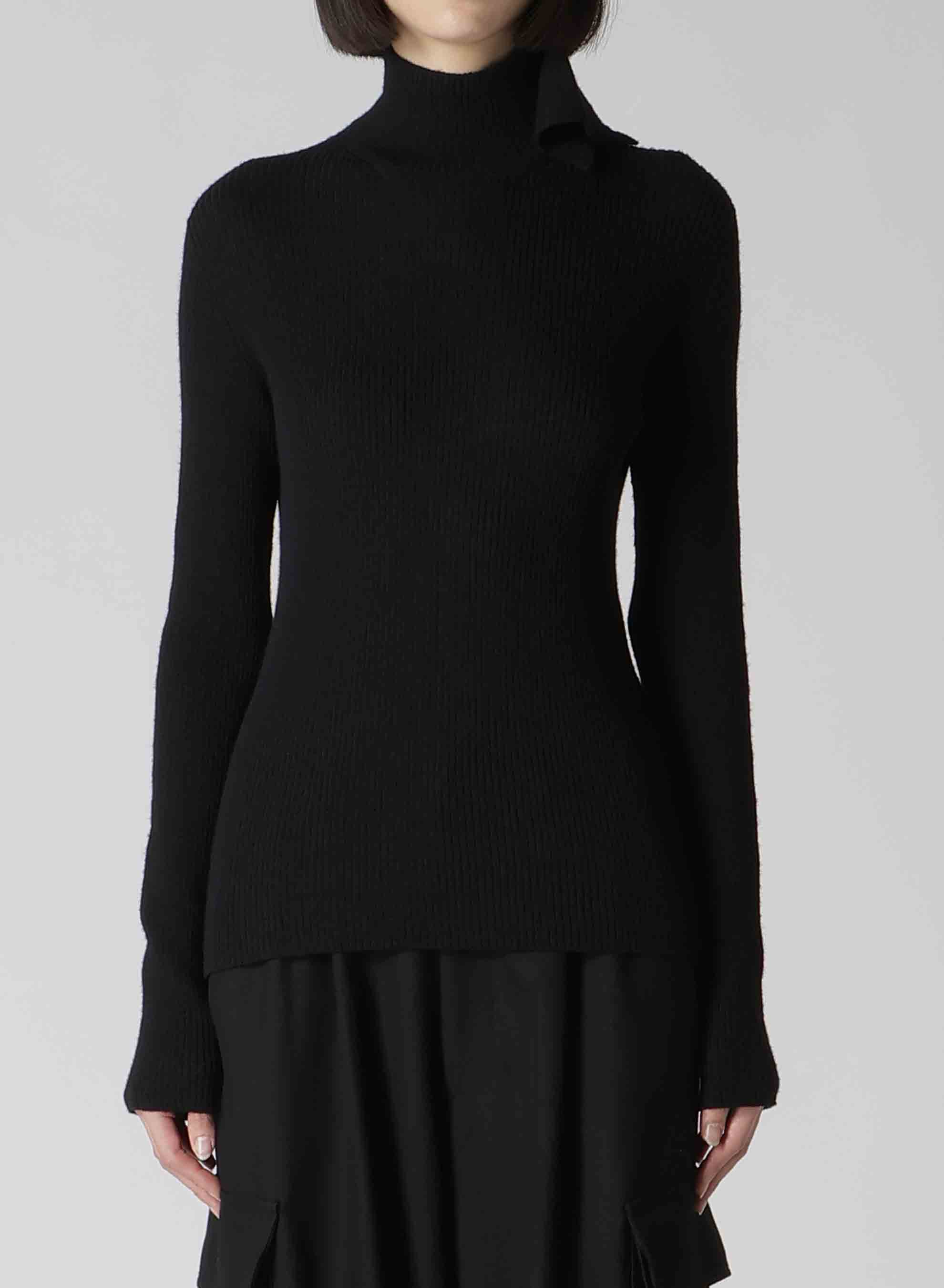 HIGH NECK RIBBED PULLOVER